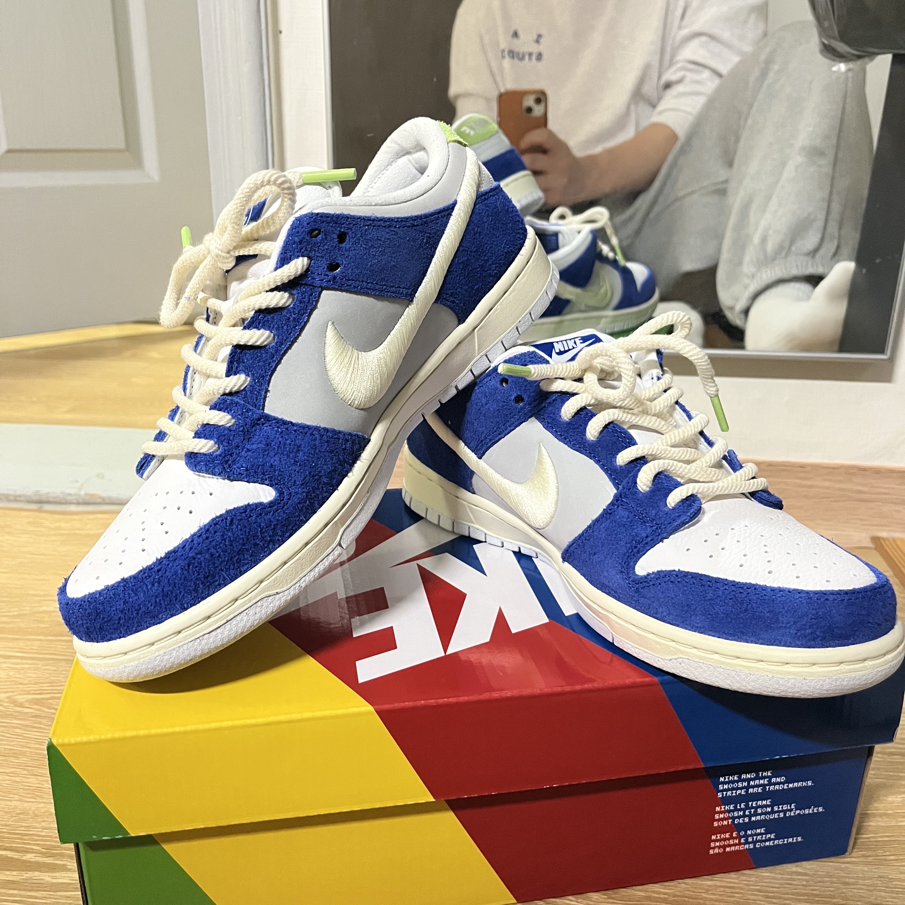 Nike x Fly Streetwear SB Dunk Low Pro Gardenia 착용 스타일