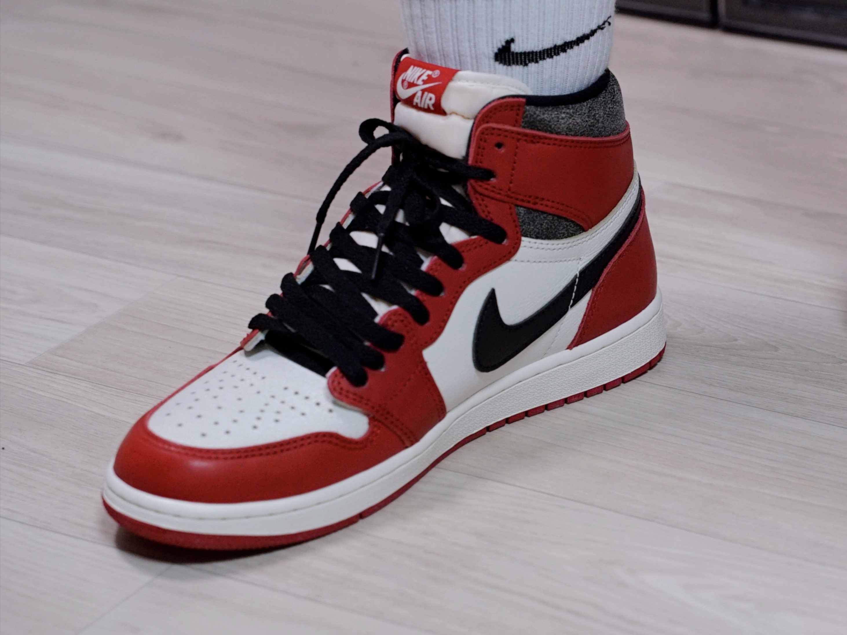 Jordan 1 Retro High OG Chicago 2022 착용 스타일 - 2