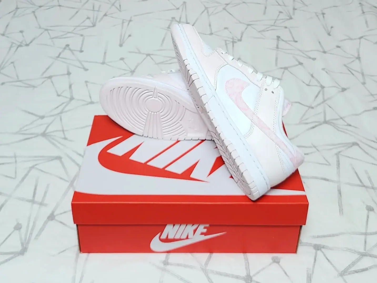 (W) Nike Dunk Low Pearl Pink 착용 스타일 - 4