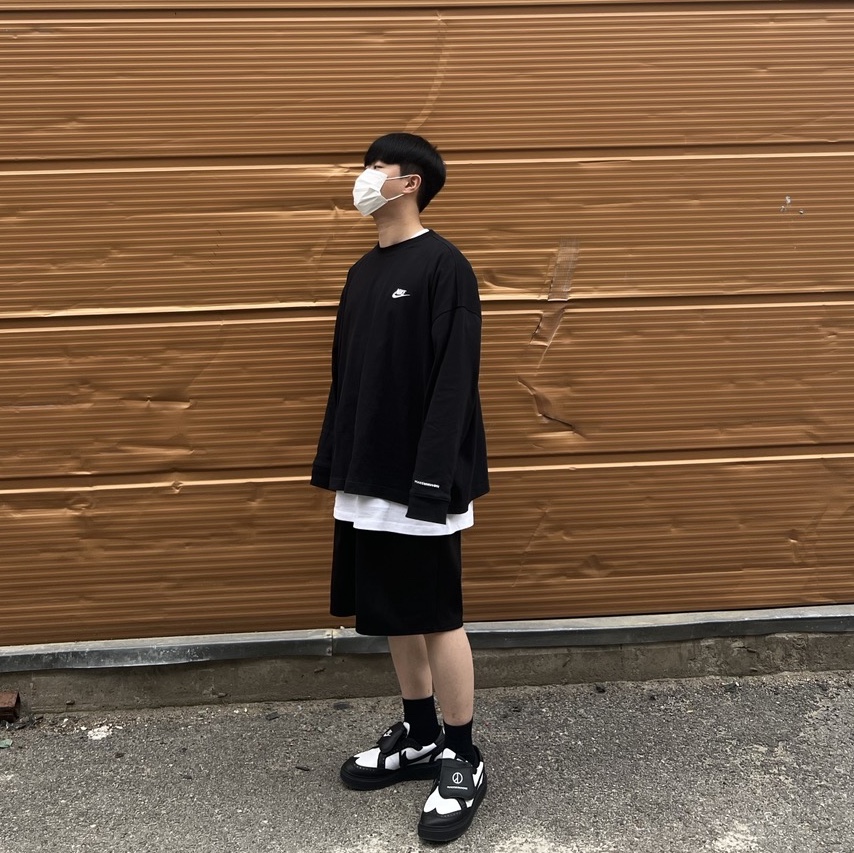 Nike x Peaceminusone LS T-Shirt Black (DR0098-010), Nike x Peaceminusone Kwondo1 Black and White 착용 스타일