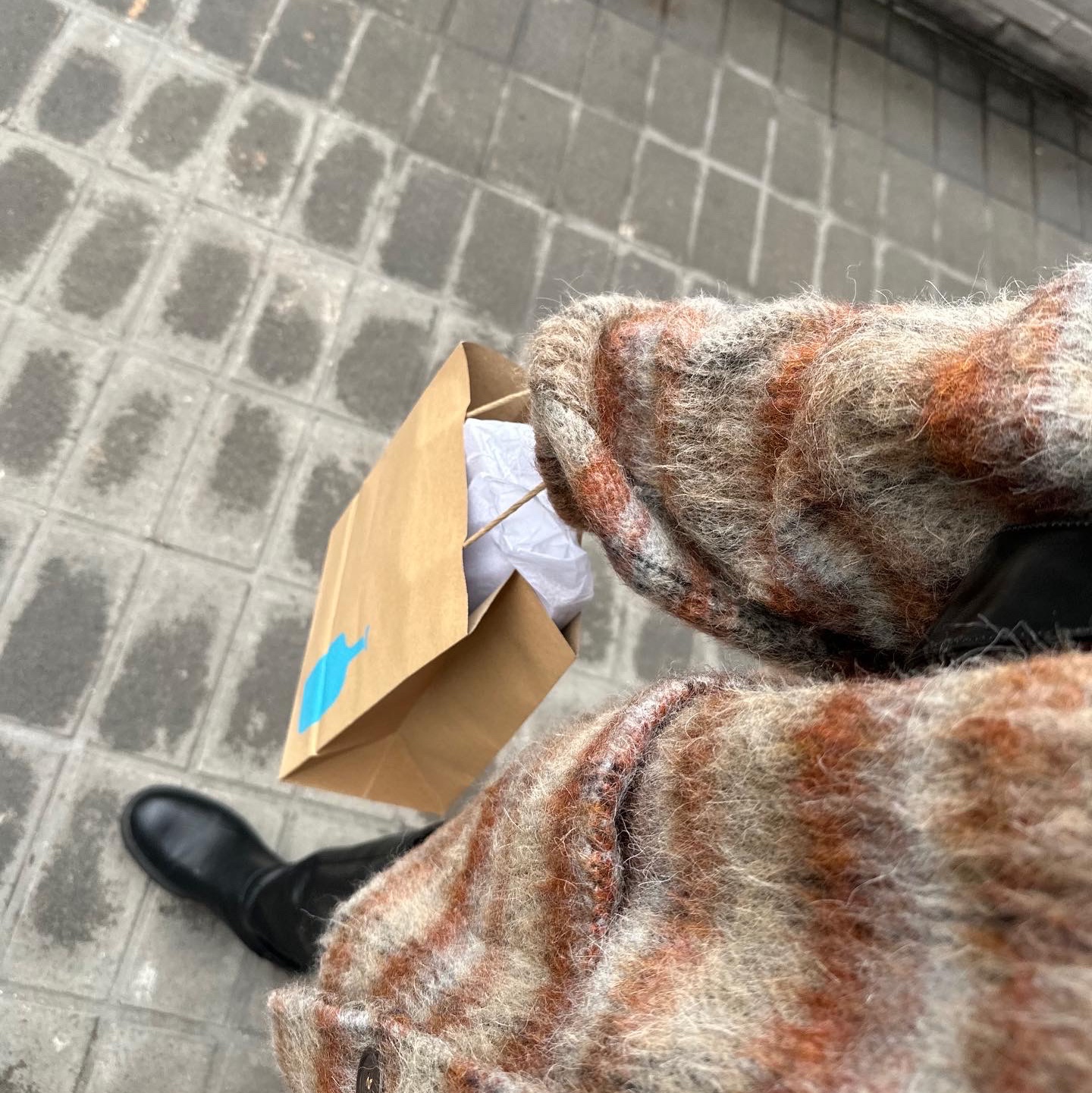 아워레가시 가디건 모헤어 어멘트 체크 착용 스타일 - 2