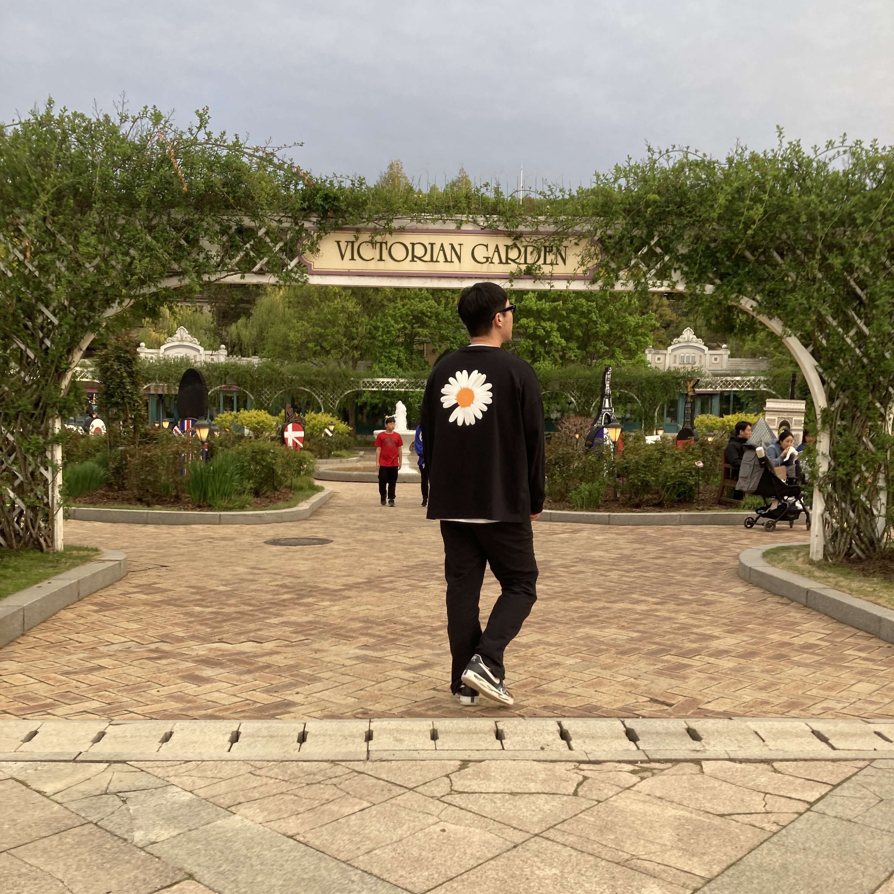 Nike x Peaceminusone LS T-Shirt Black (DR0098-010), Nike x Peaceminusone Air Force 1 Low Para-Noise 착용 스타일