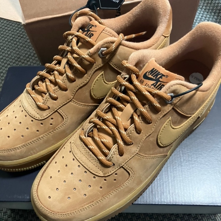 Nike Air Force 1 '07 WB Flax 착용 스타일