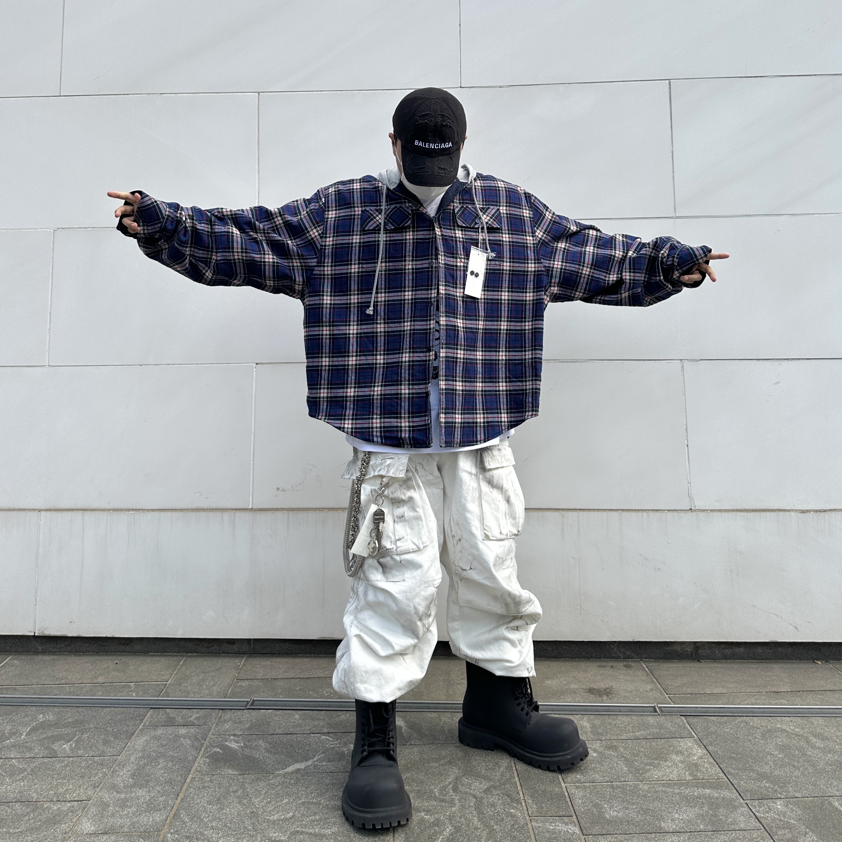 Project G/R Reversible Hoodie Check Shirts Navy, Balenciaga XL Army Boots Full Eva Black 착용 스타일 - 3