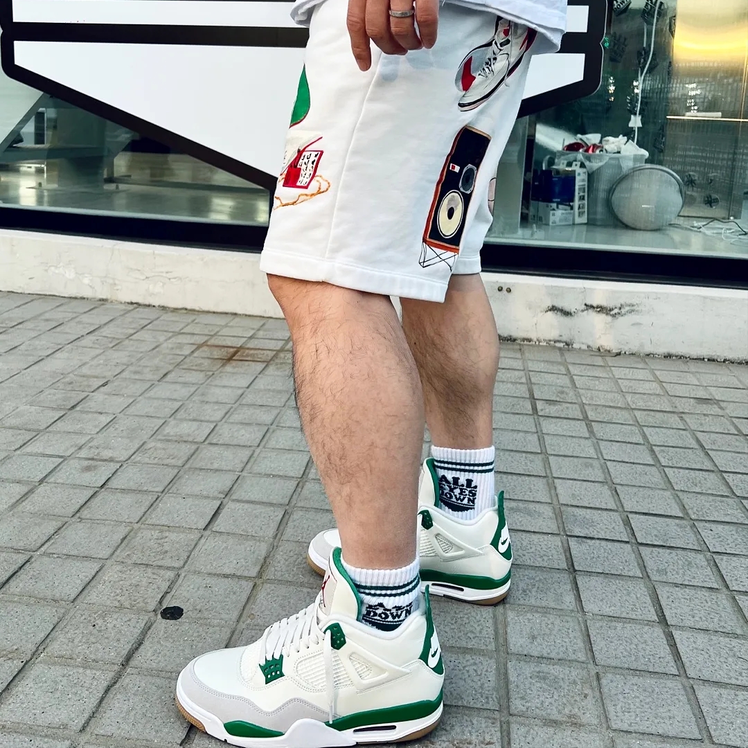 Jordan 4 x Nike SB Retro SP Pine Green 착용 스타일