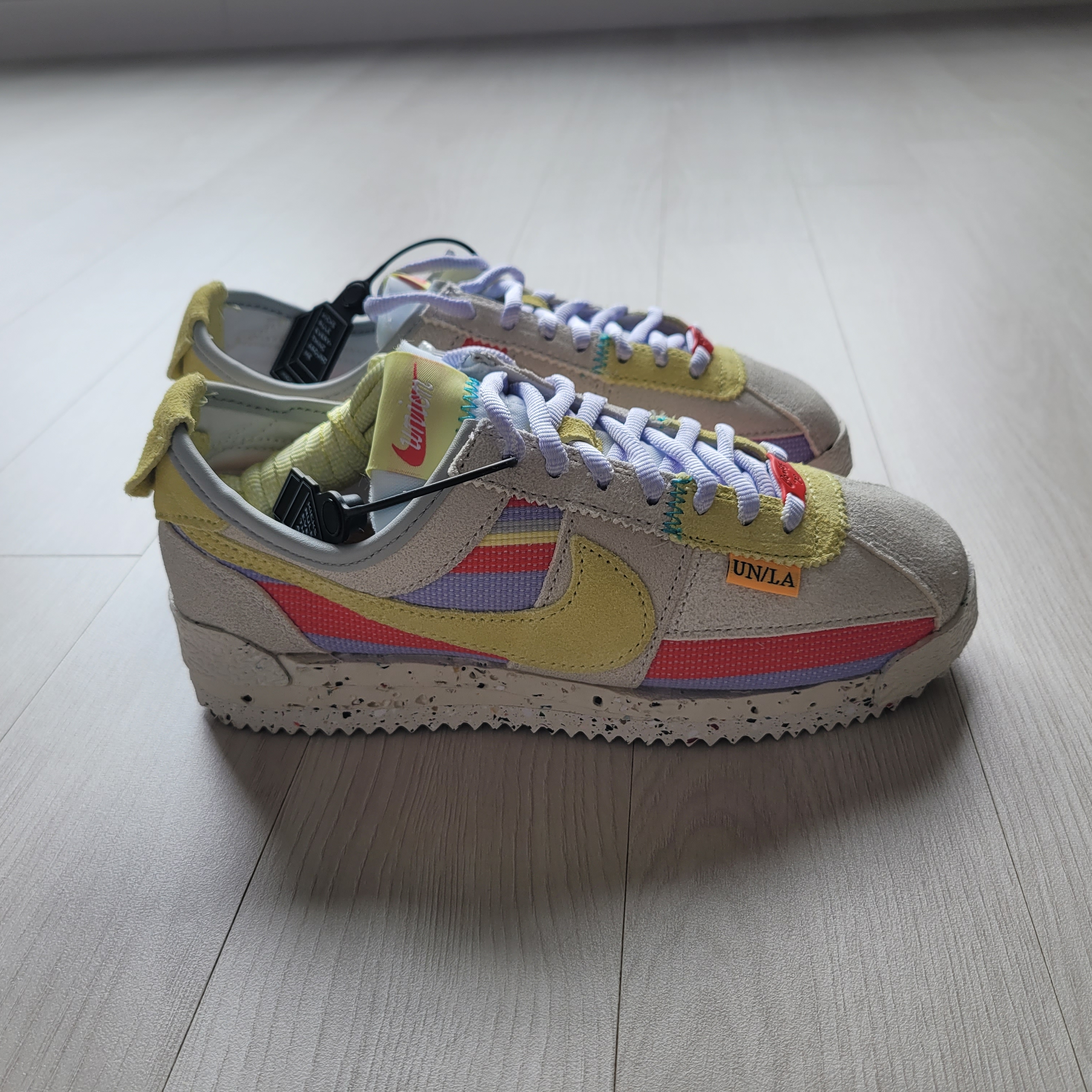 Nike x Union Cortez SP Lemon Frost 착용 스타일 - 2