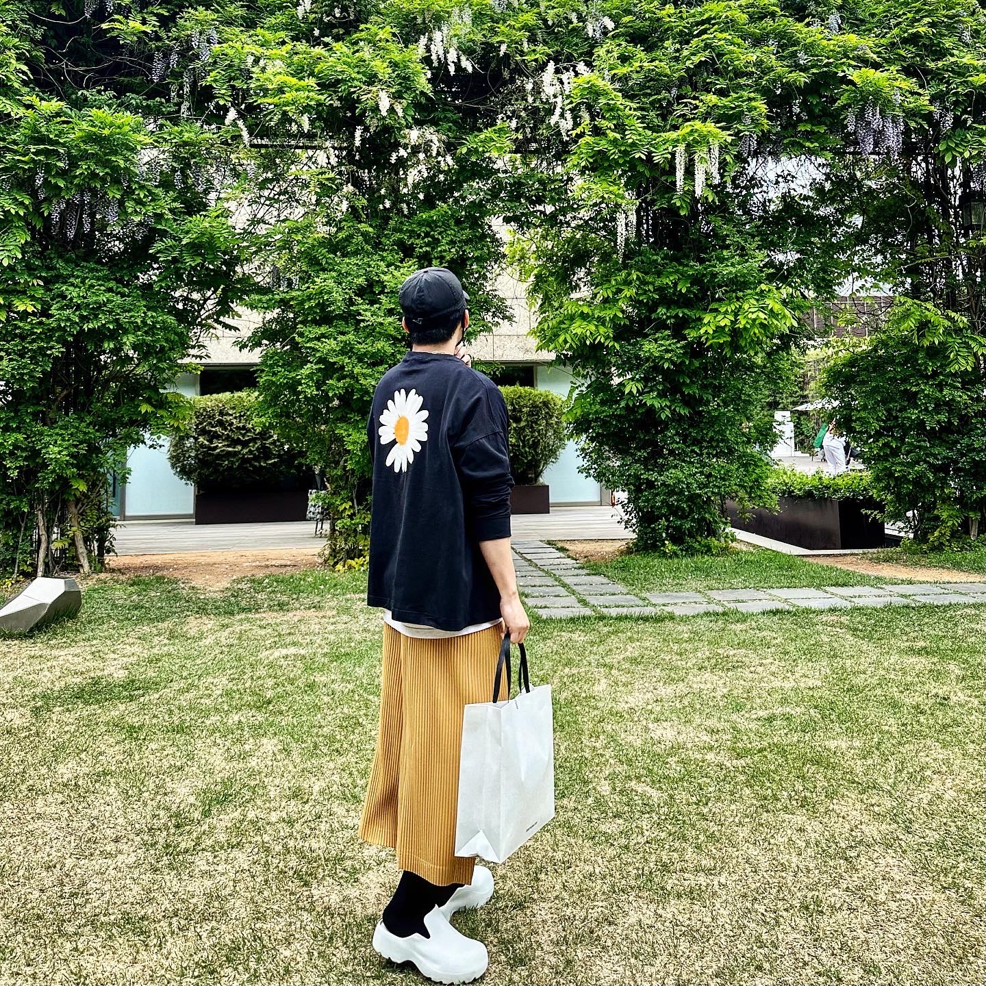 나이키 x 피스마이너스원 롱슬리브 티셔츠 블랙 (DR0098-010) 착용 스타일 - 1