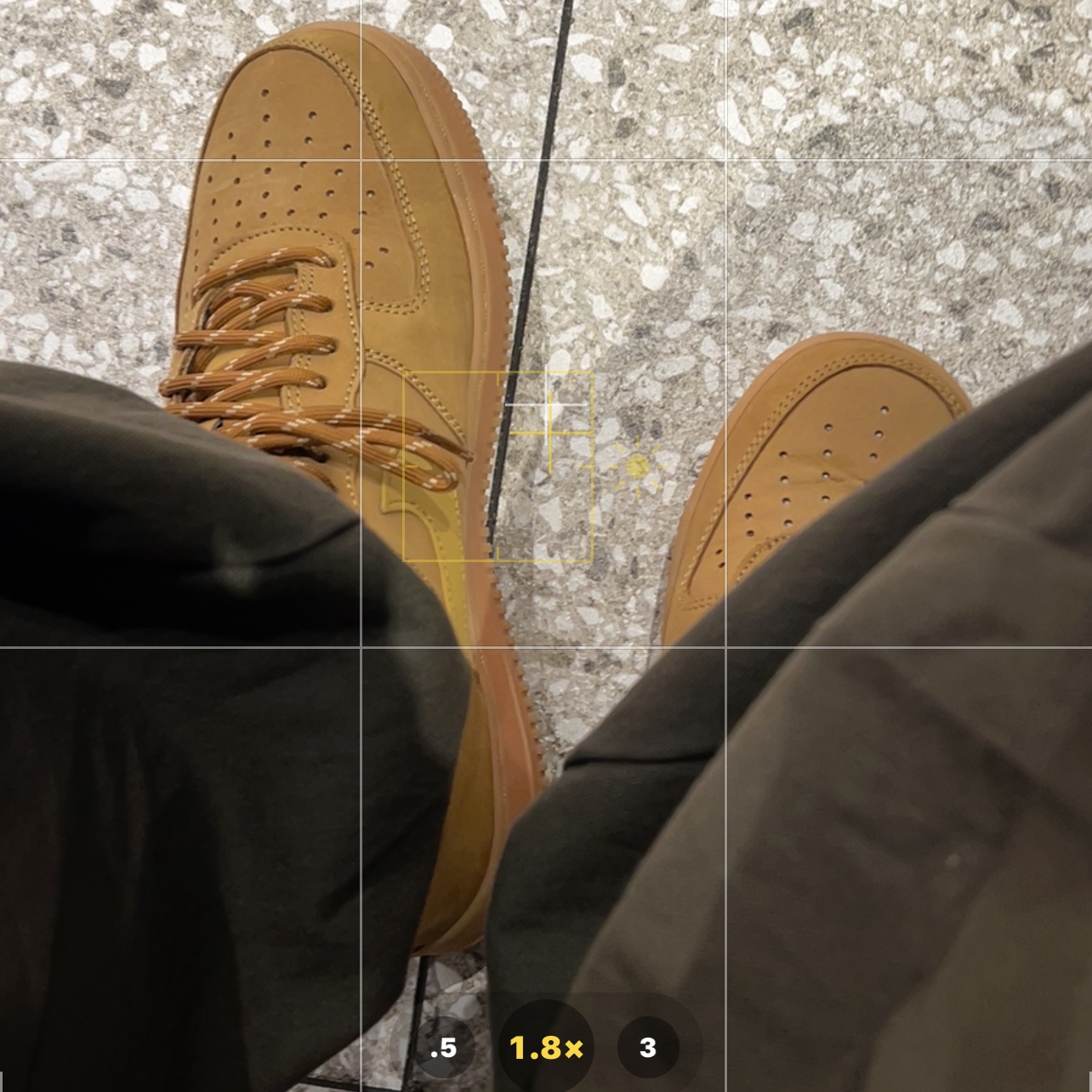 Nike Air Force 1 '07 WB Flax 착용 스타일 - 1