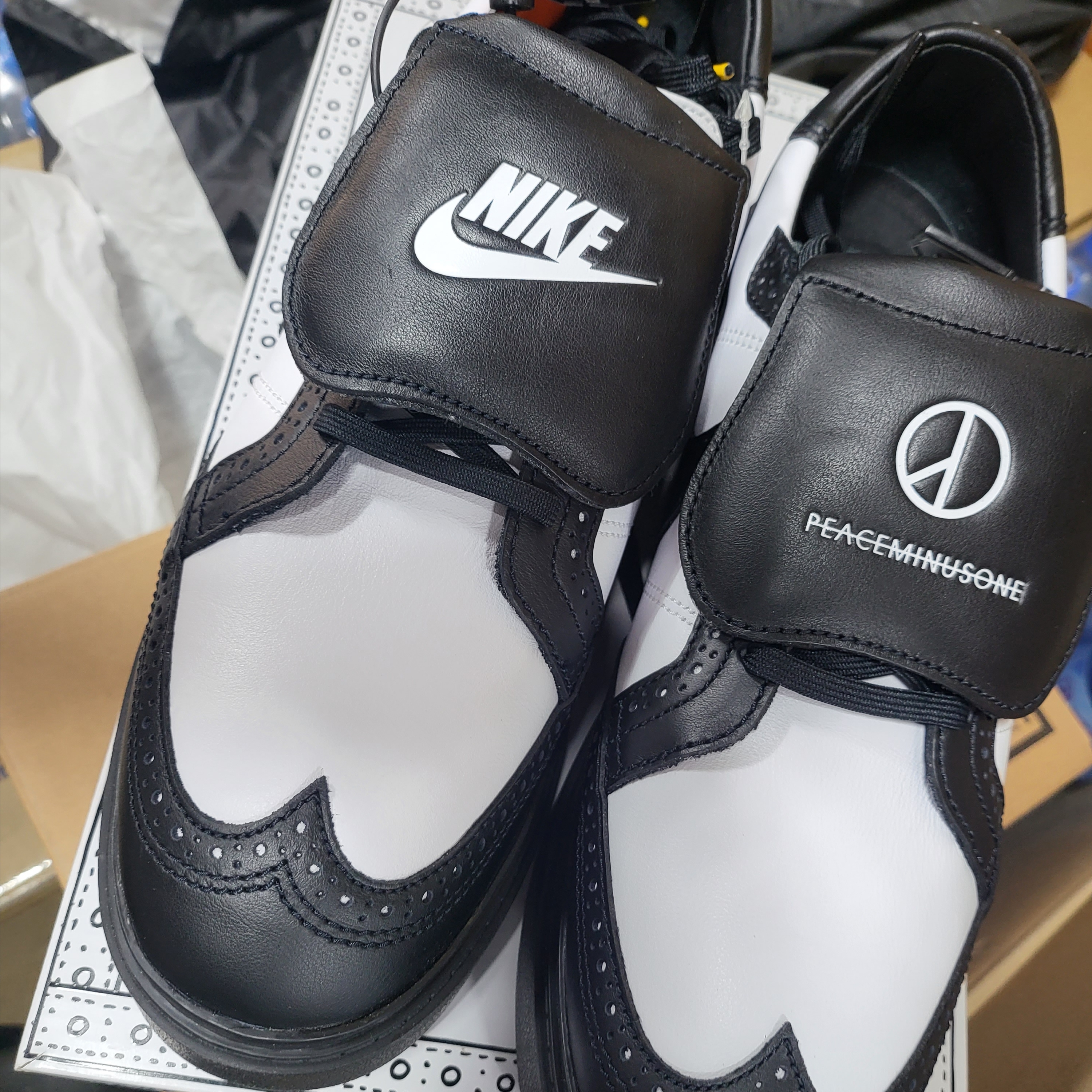 Nike x Peaceminusone Kwondo1 Black and White 착용 스타일