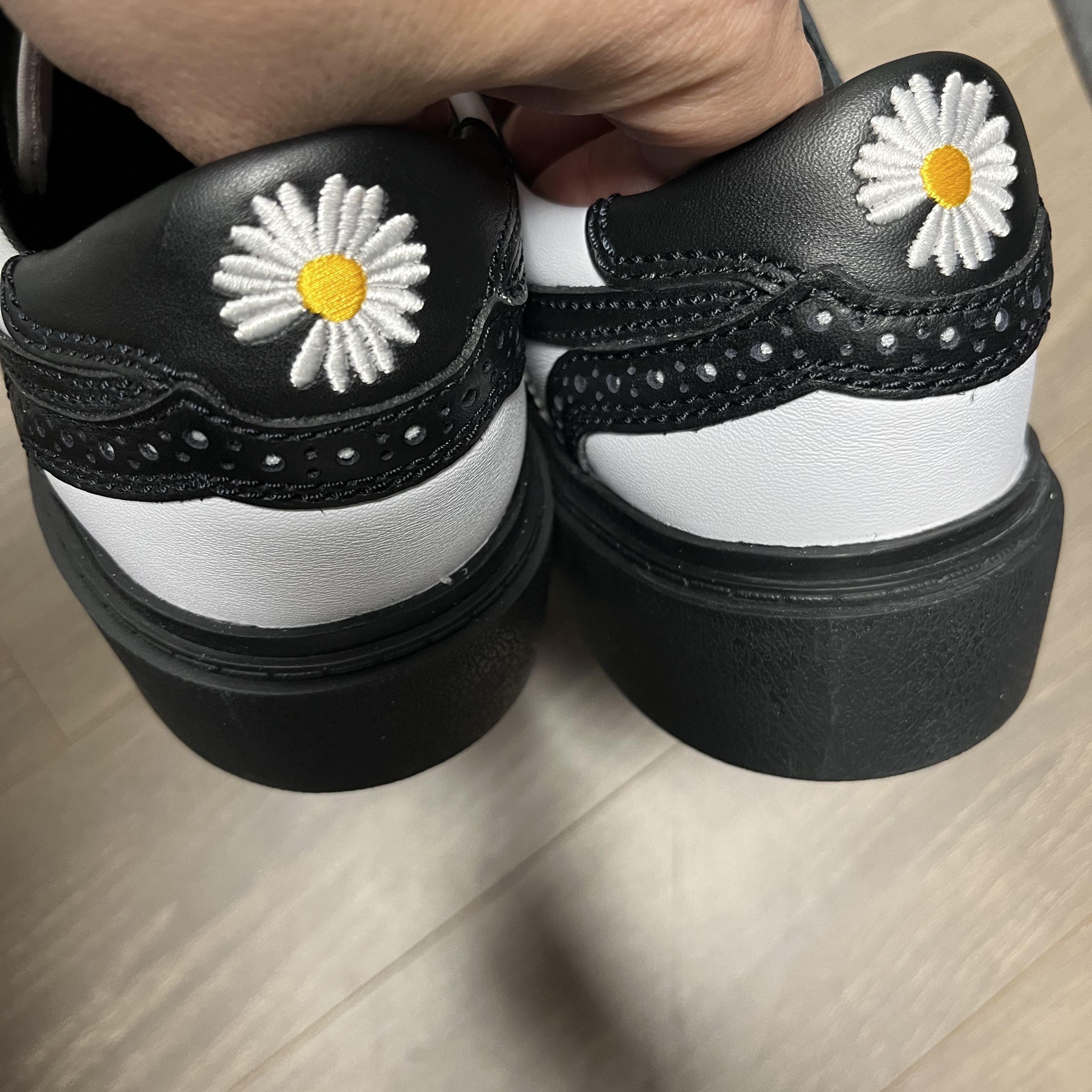 Nike x Peaceminusone Kwondo1 Black and White 착용 스타일 - 3