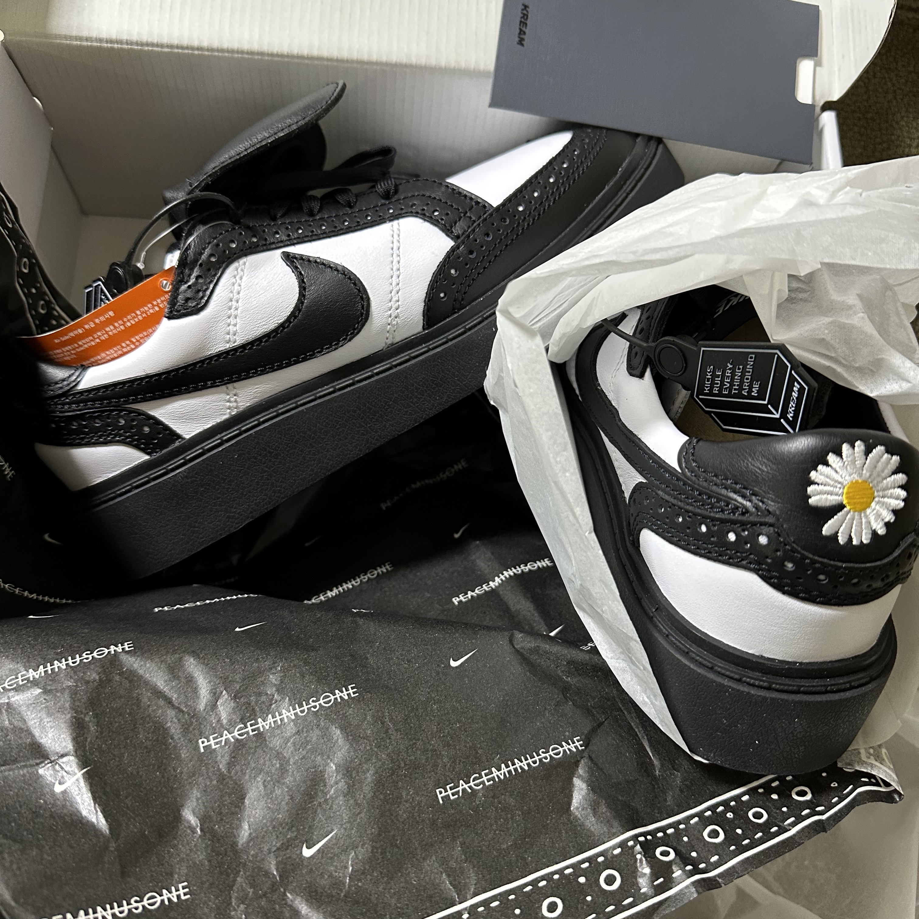 Nike x Peaceminusone Kwondo1 Black and White 착용 스타일