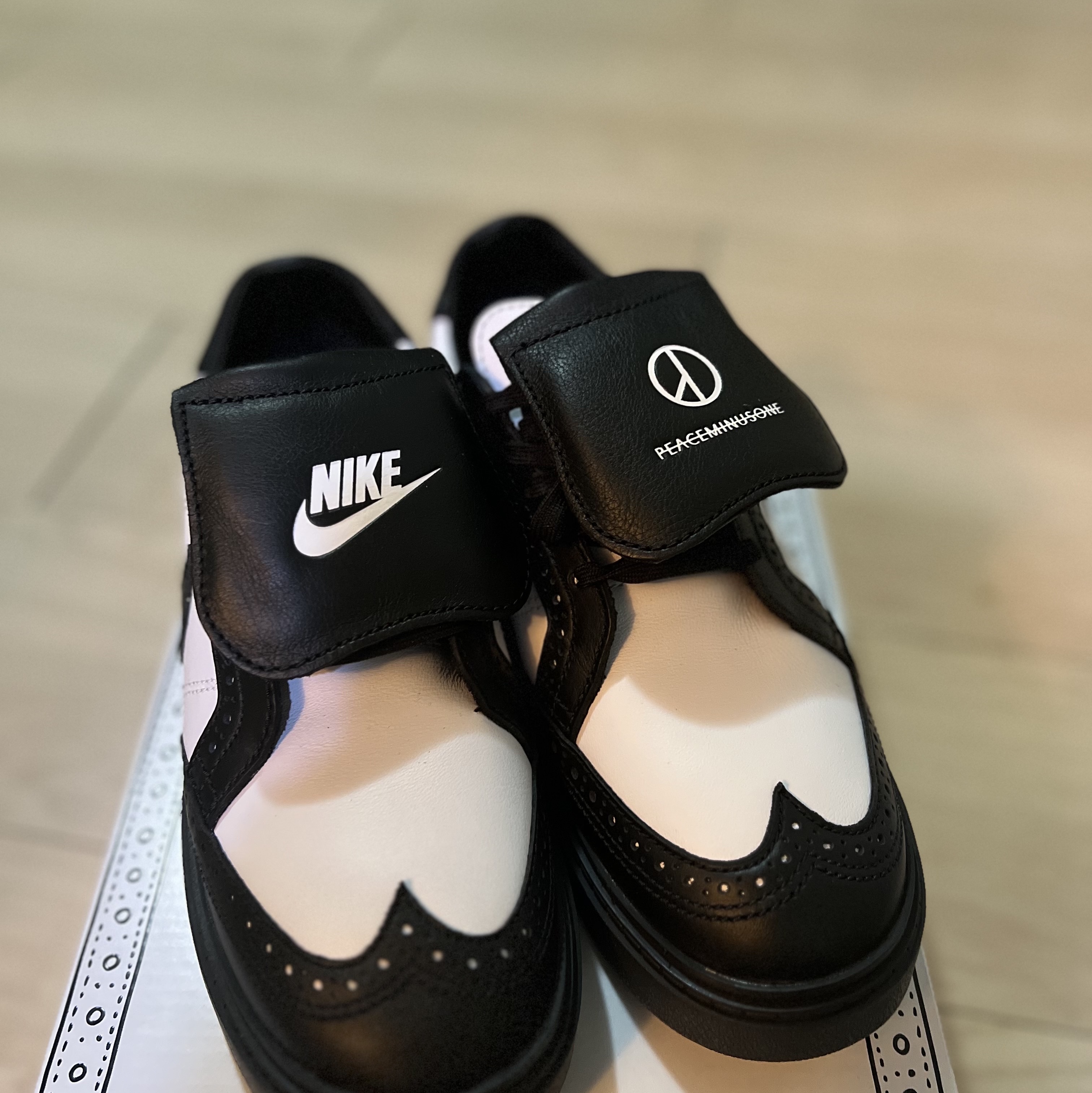 Nike x Peaceminusone Kwondo1 Black and White 착용 스타일