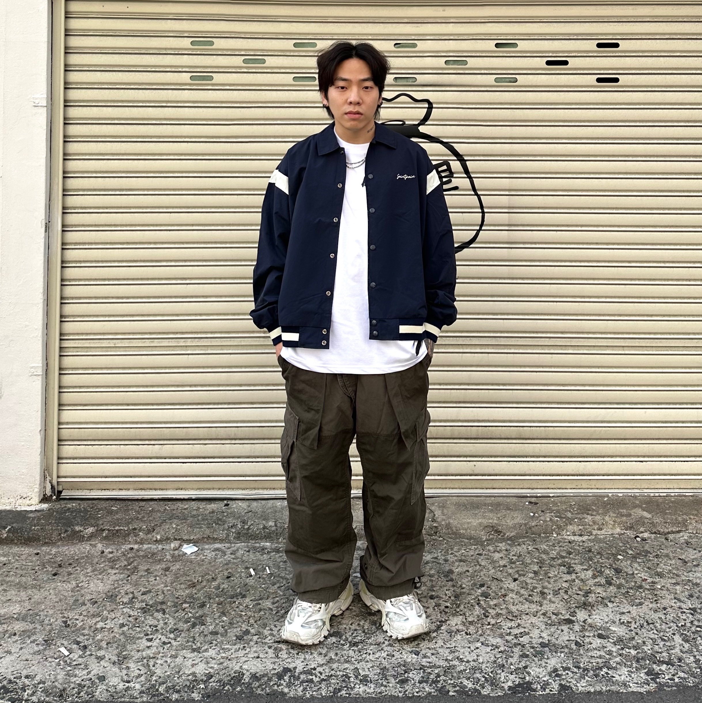 Balenciaga Track.2 Sneakers White Grey 착용 스타일 - 1
