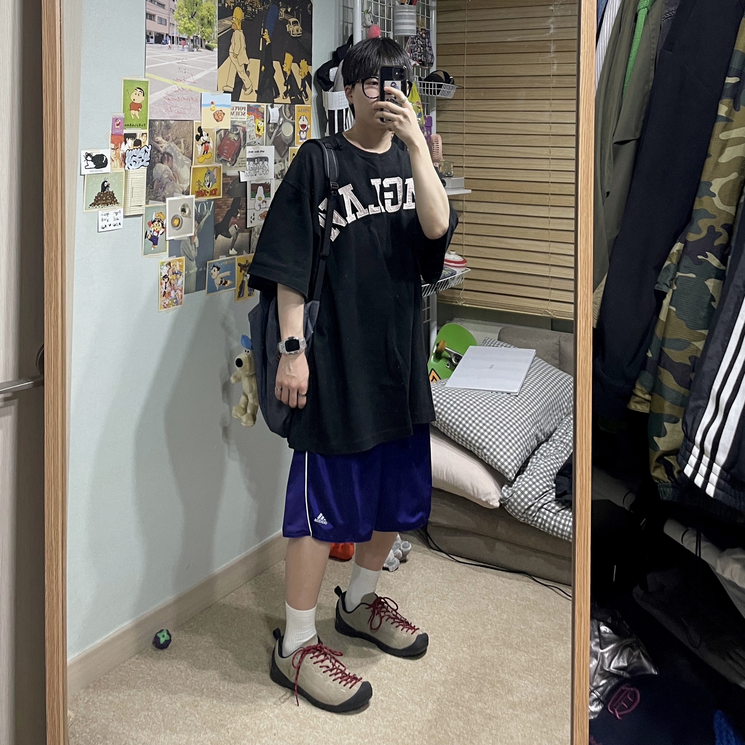 Keen Jasper Suede Sneakers Silver Mink 착용 스타일