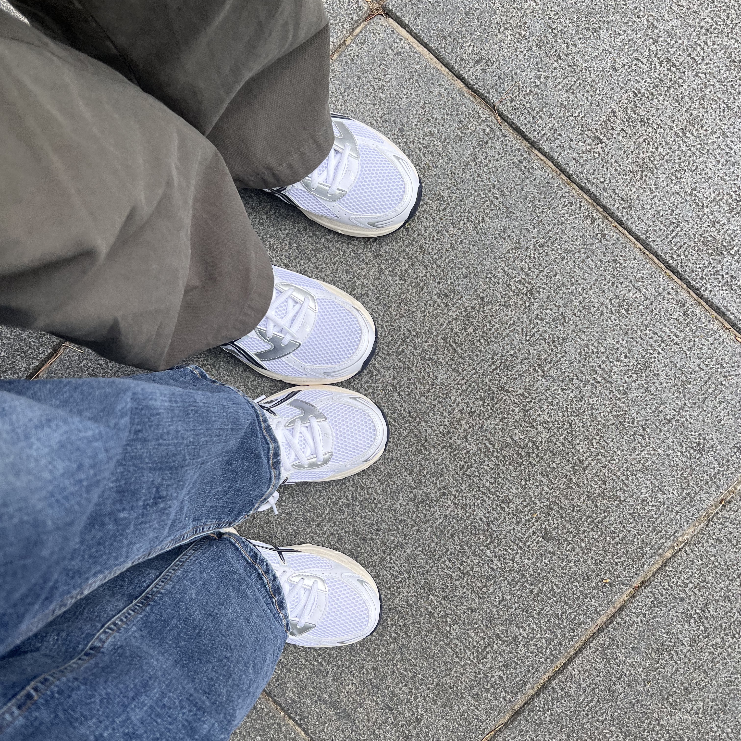 (W) Asics Gel-1130 White Midnight 착용 스타일