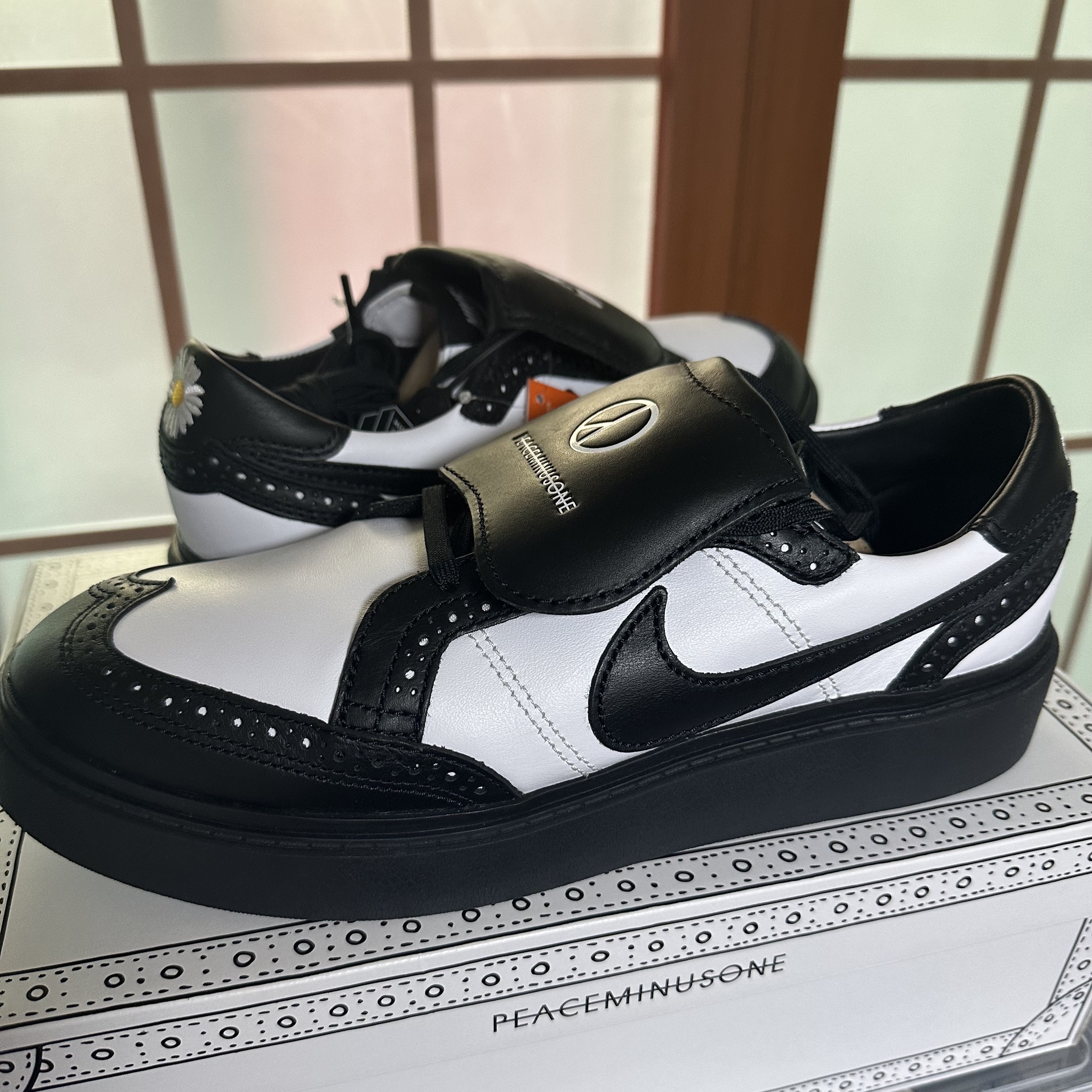 Nike x Peaceminusone Kwondo1 Black and White 착용 스타일