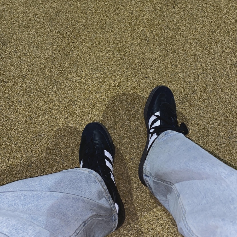 Adidas Samba OG Black White Gum 착용 스타일