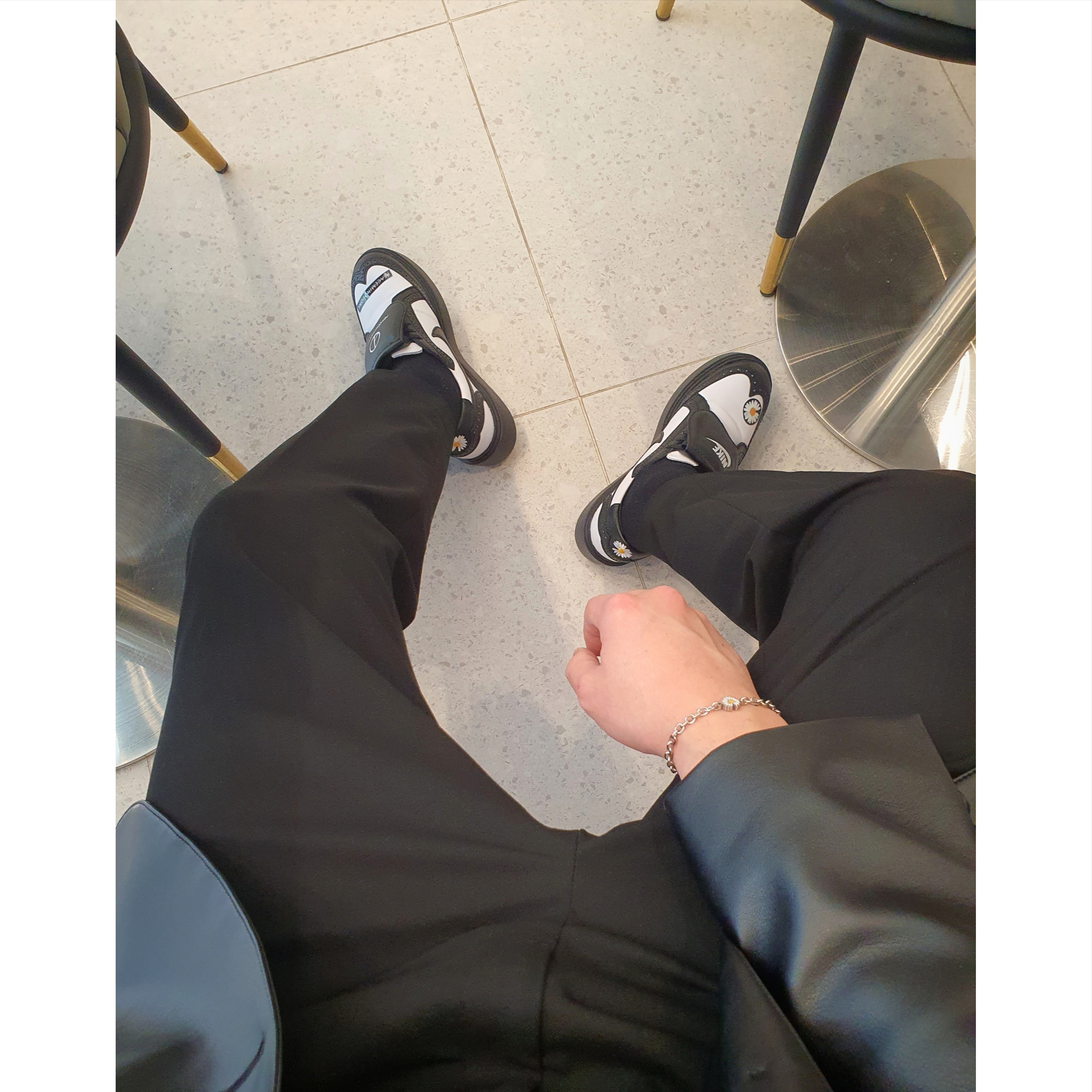 Nike x Peaceminusone Kwondo1 Black and White 착용 스타일 - 3