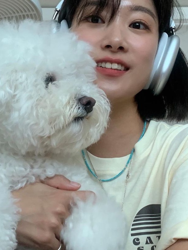 Apple AirPods Max Lightning Silver (Korean Ver.) 착용 스타일