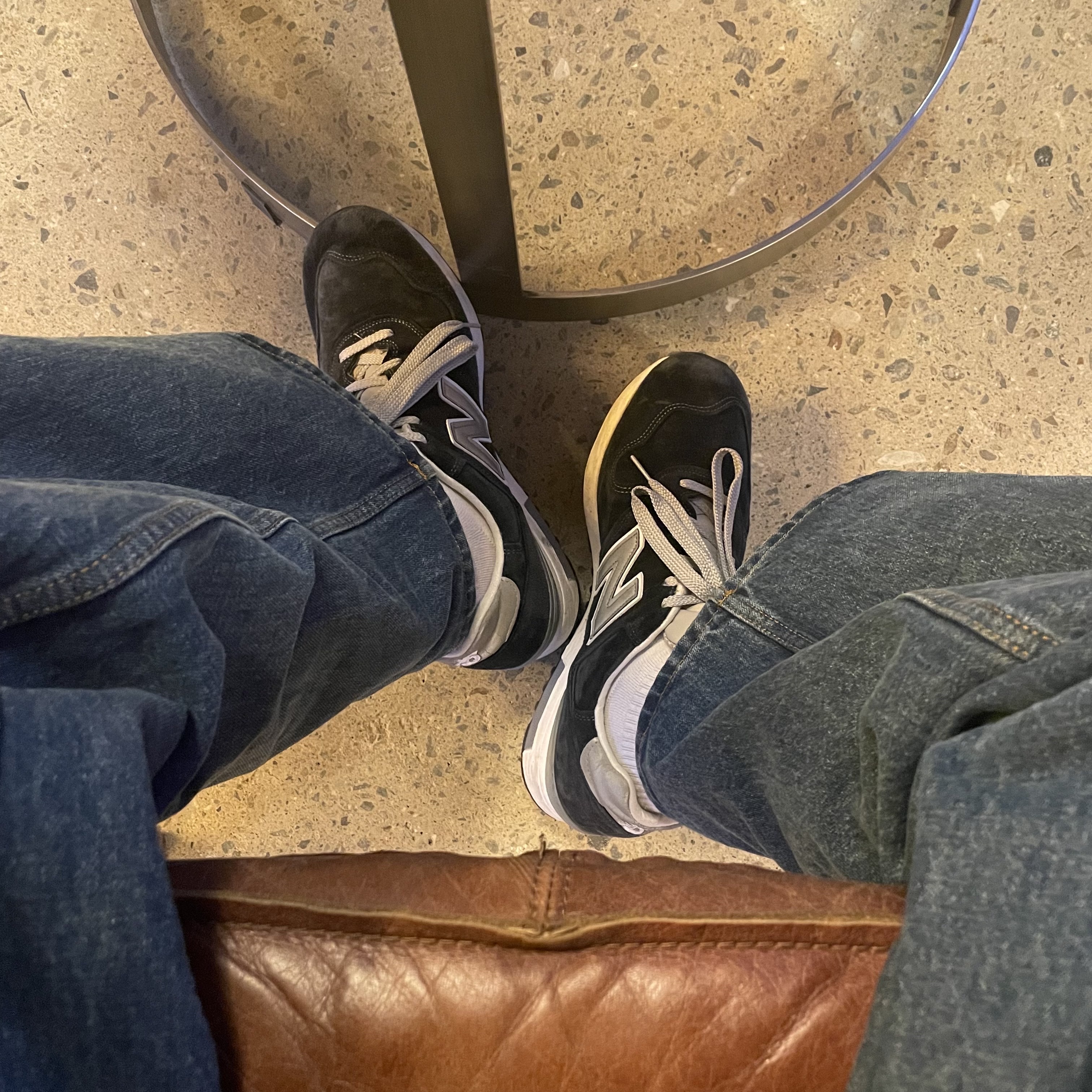 New Balance 1400 Made in USA Navy 착용 스타일
