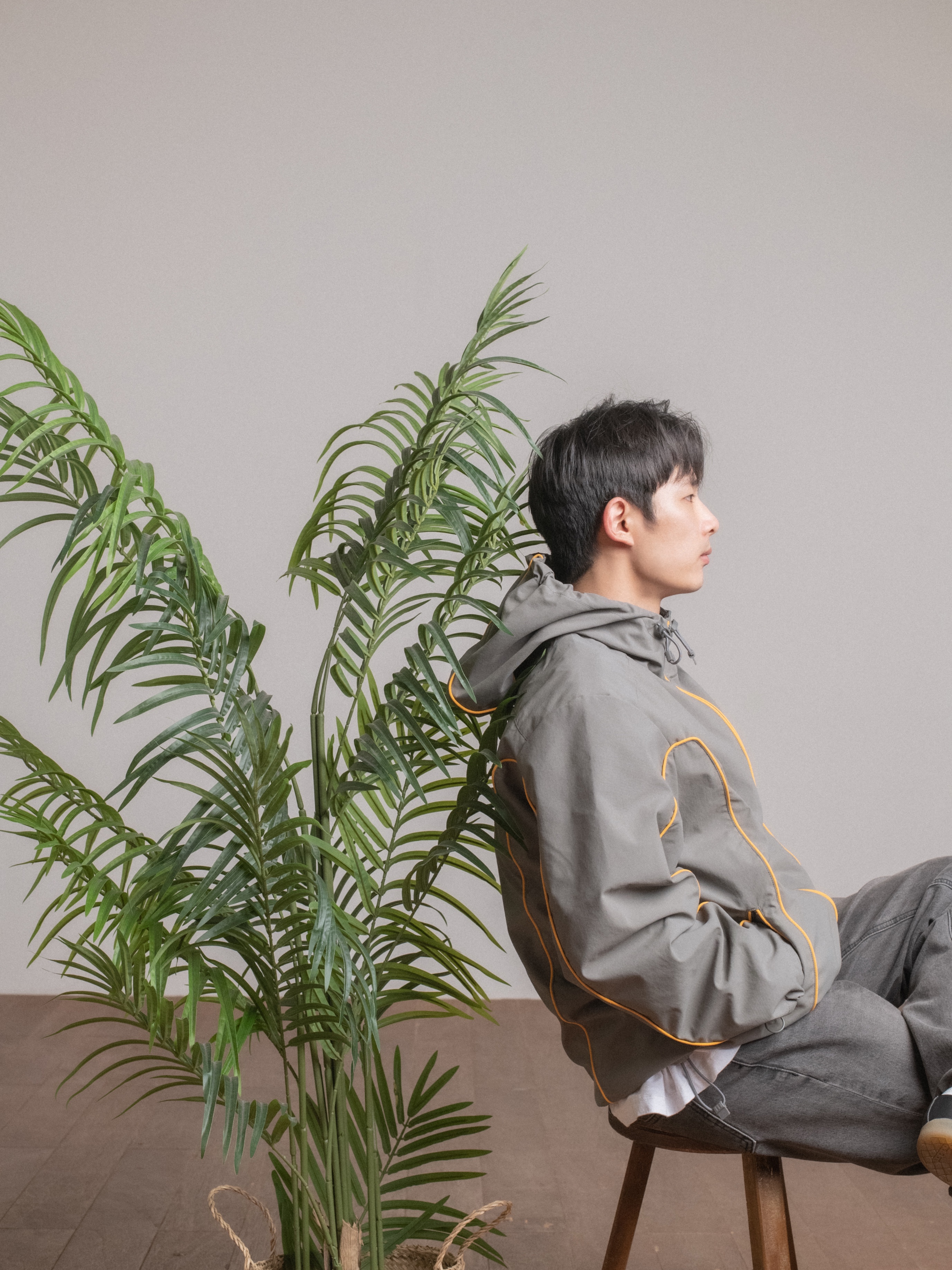 Diesel J-Hives Windbreaker with Contrast Piping Grey 착용 스타일 - 2