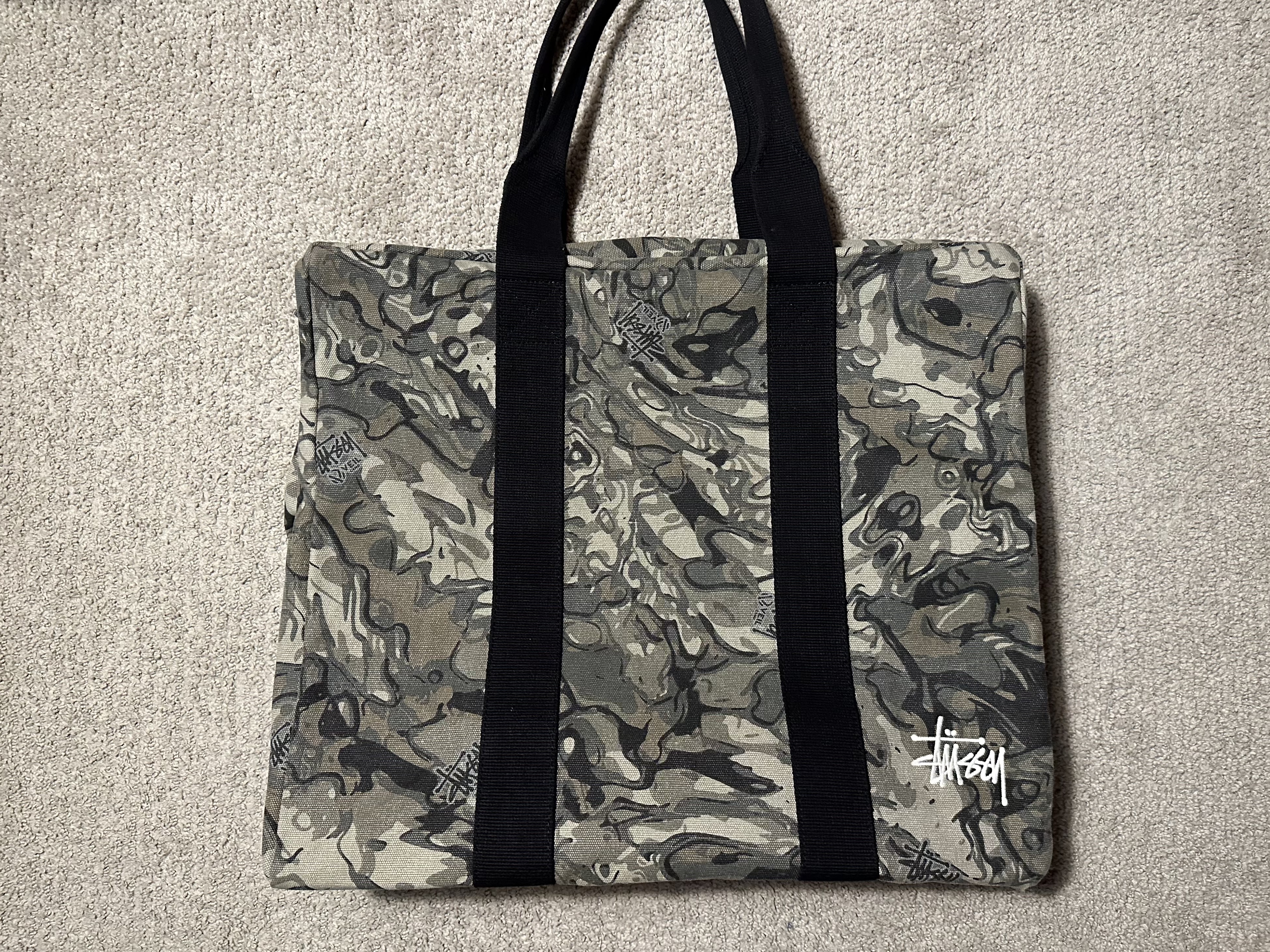 Stussy Canvas Flight Bag Veil Camo 착용 스타일 - 5