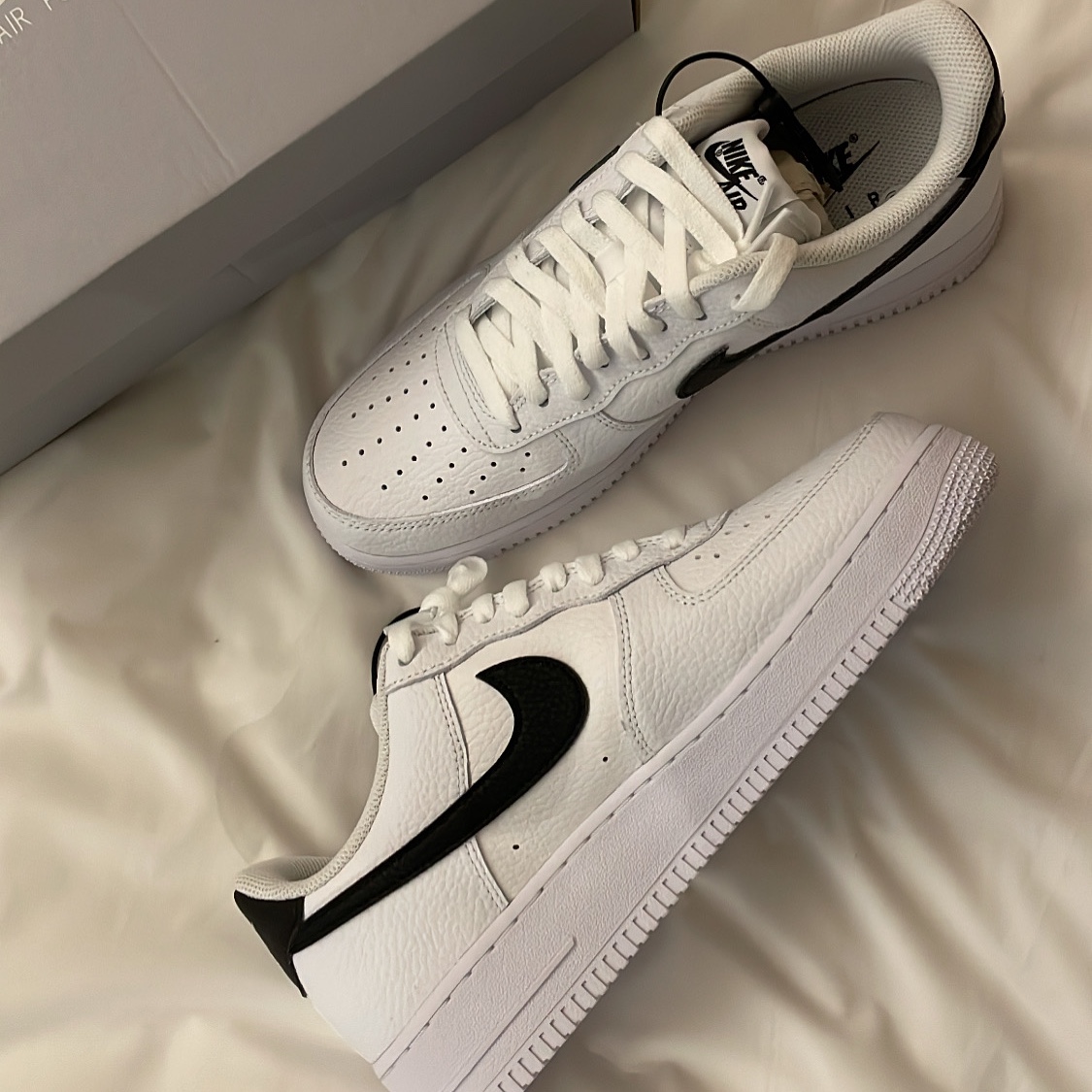 Nike Air Force 1 '07 White Black 착용 스타일