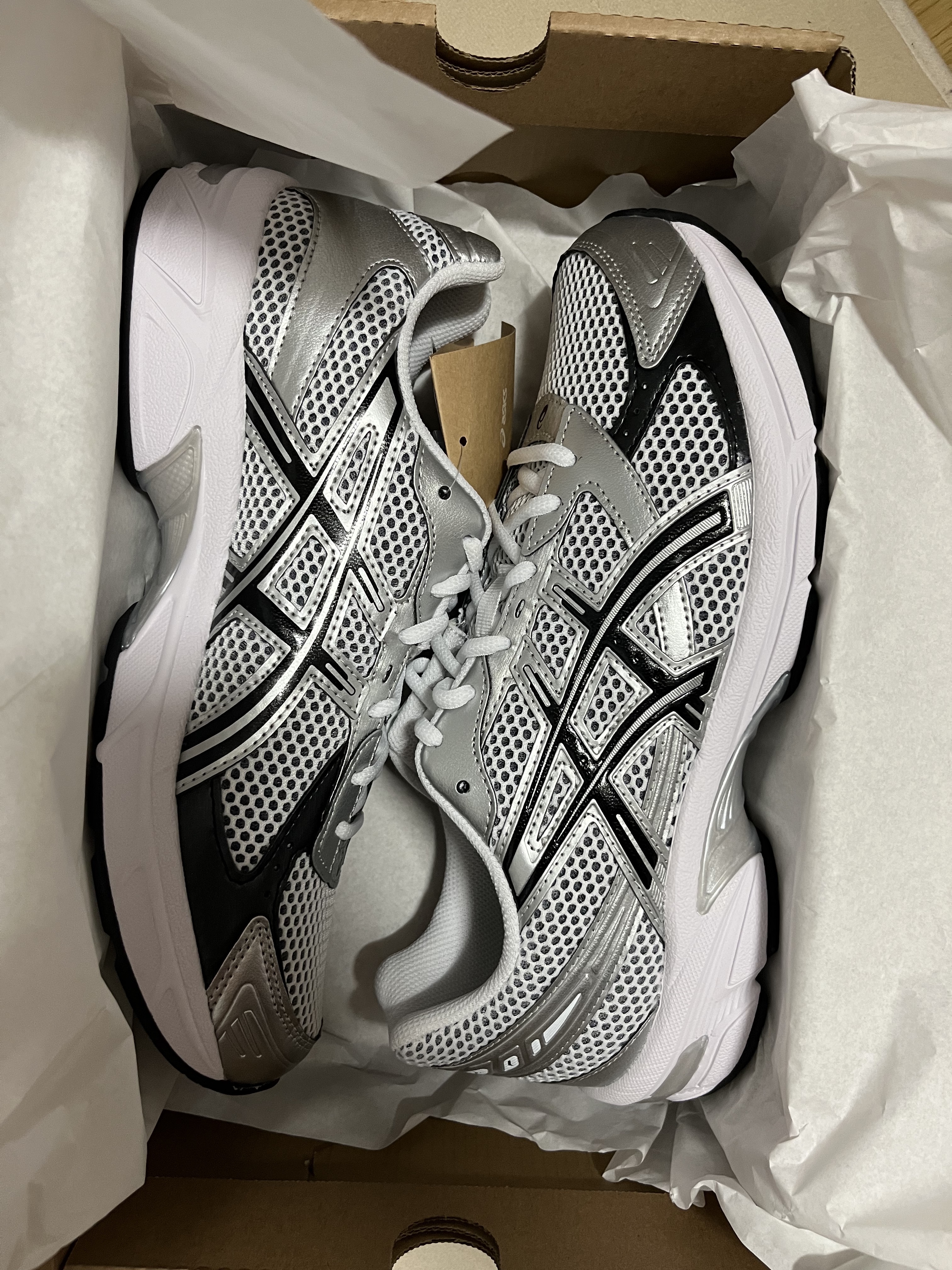 Asics Gel-1130 White Black 착용 스타일