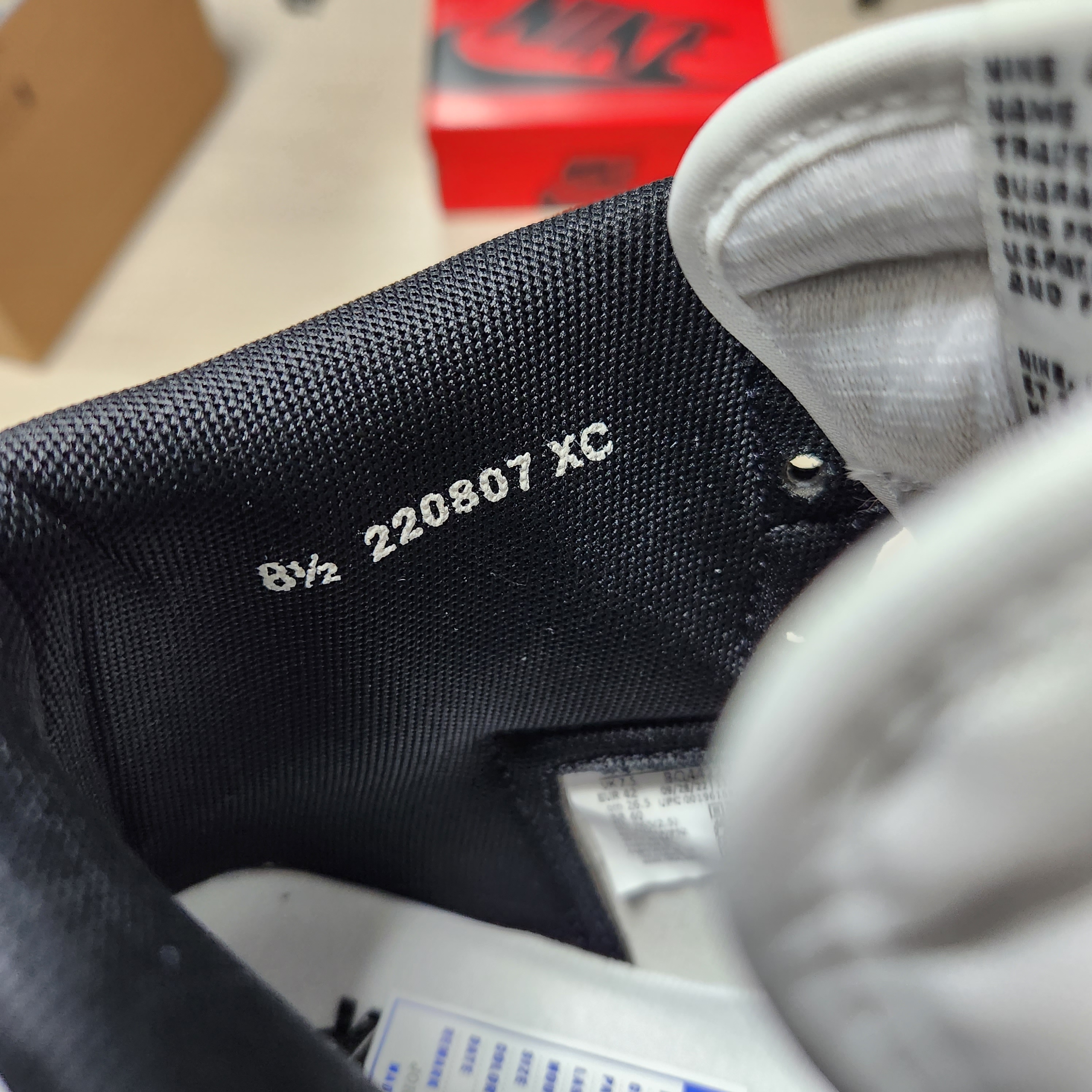 Jordan 1 High 85 Black White 착용 스타일 - 4