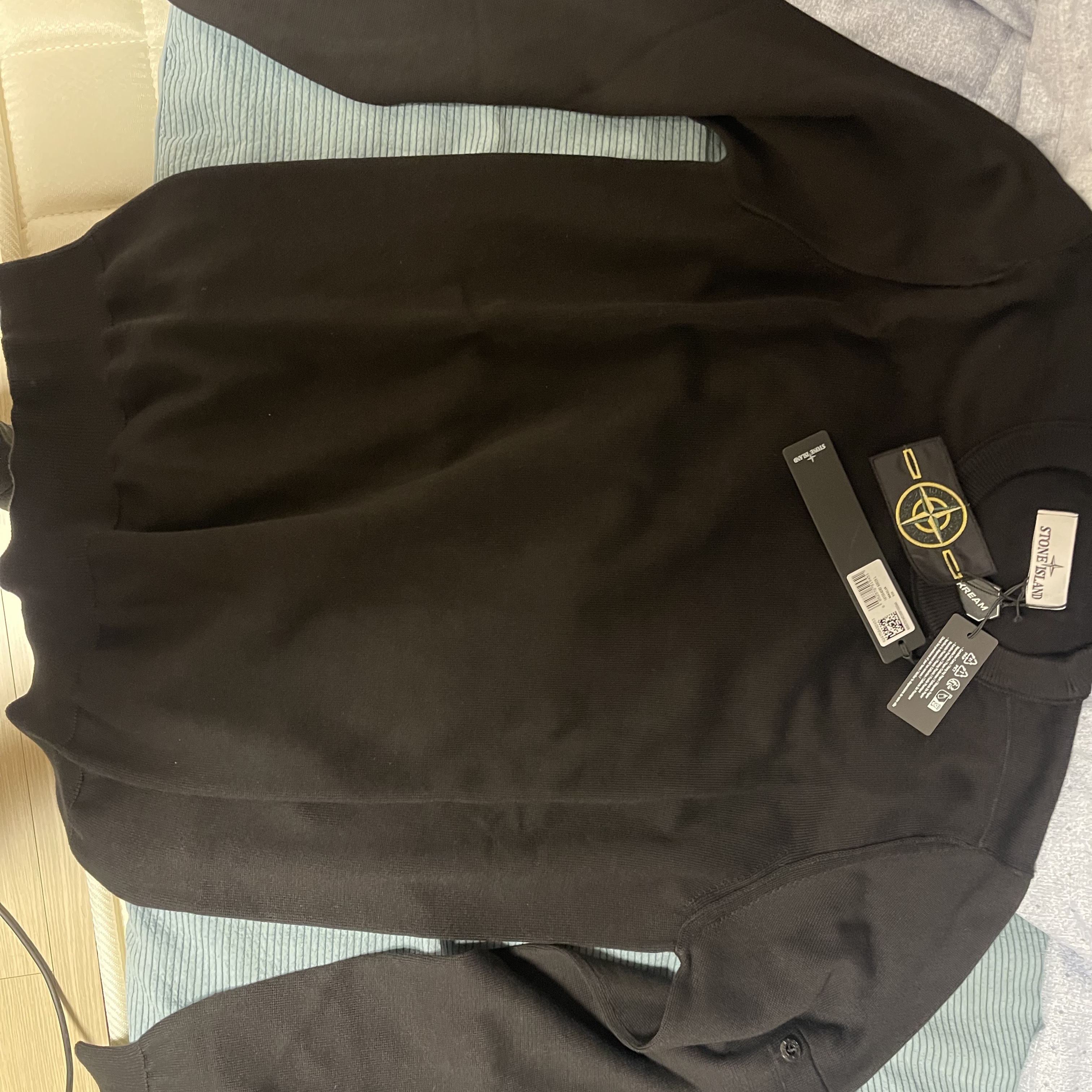 Stone Island 540B2 Soft Cotton Crewneck Knit Black - 23SS 착용 스타일