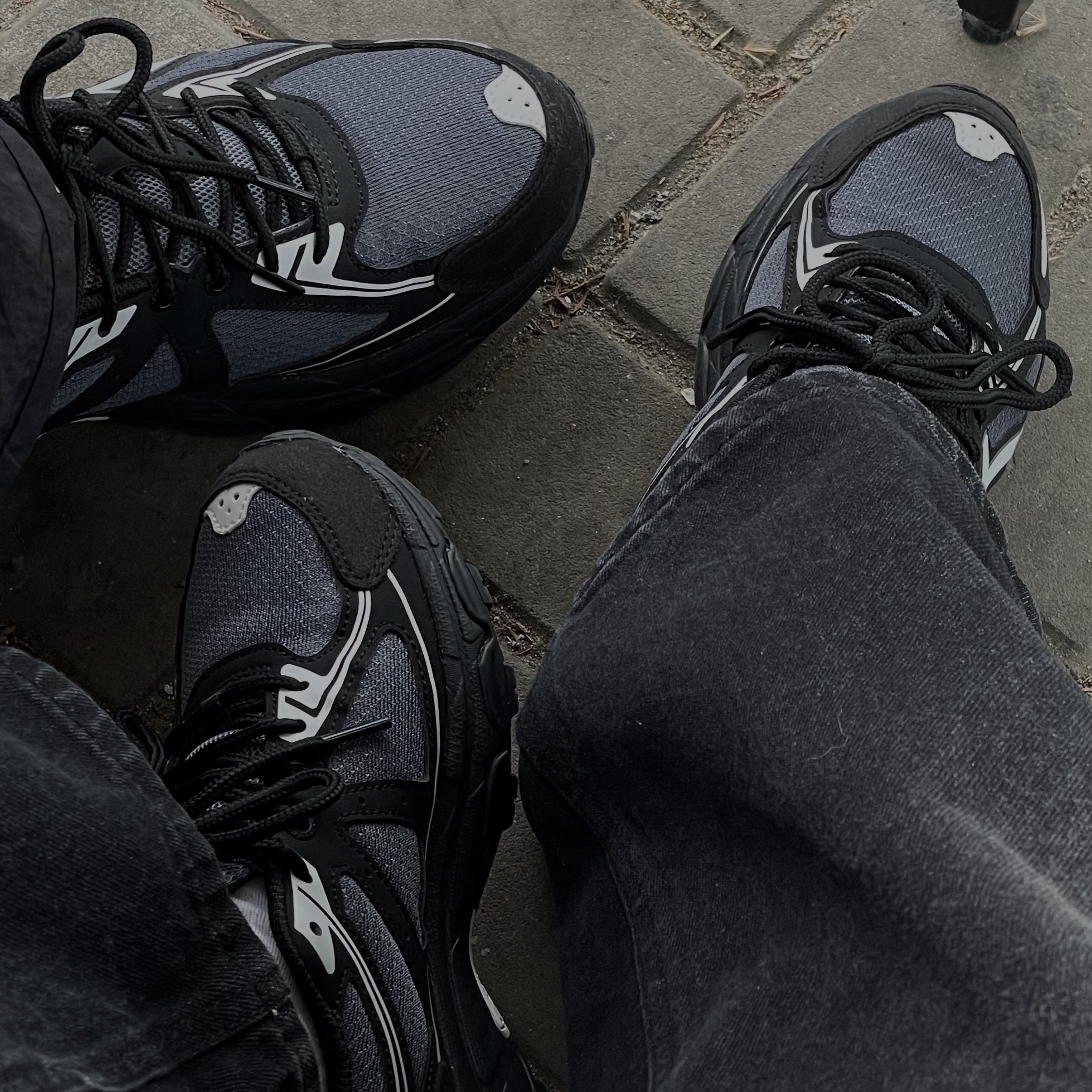 Asics Gel-Venture 6 Carrier Grey 착용 스타일