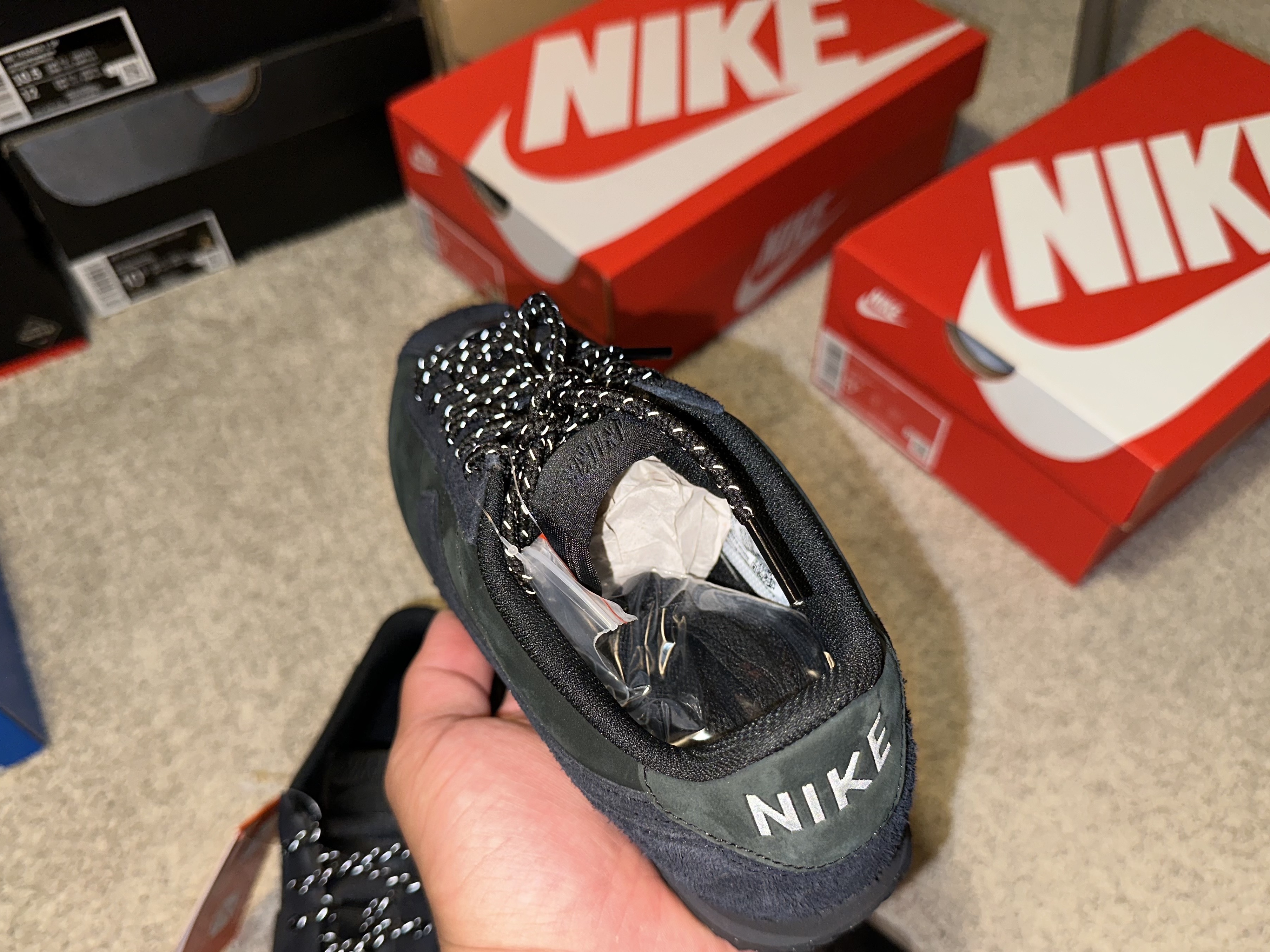 (W) Nike Cortez PRM Black 착용 스타일 - 4