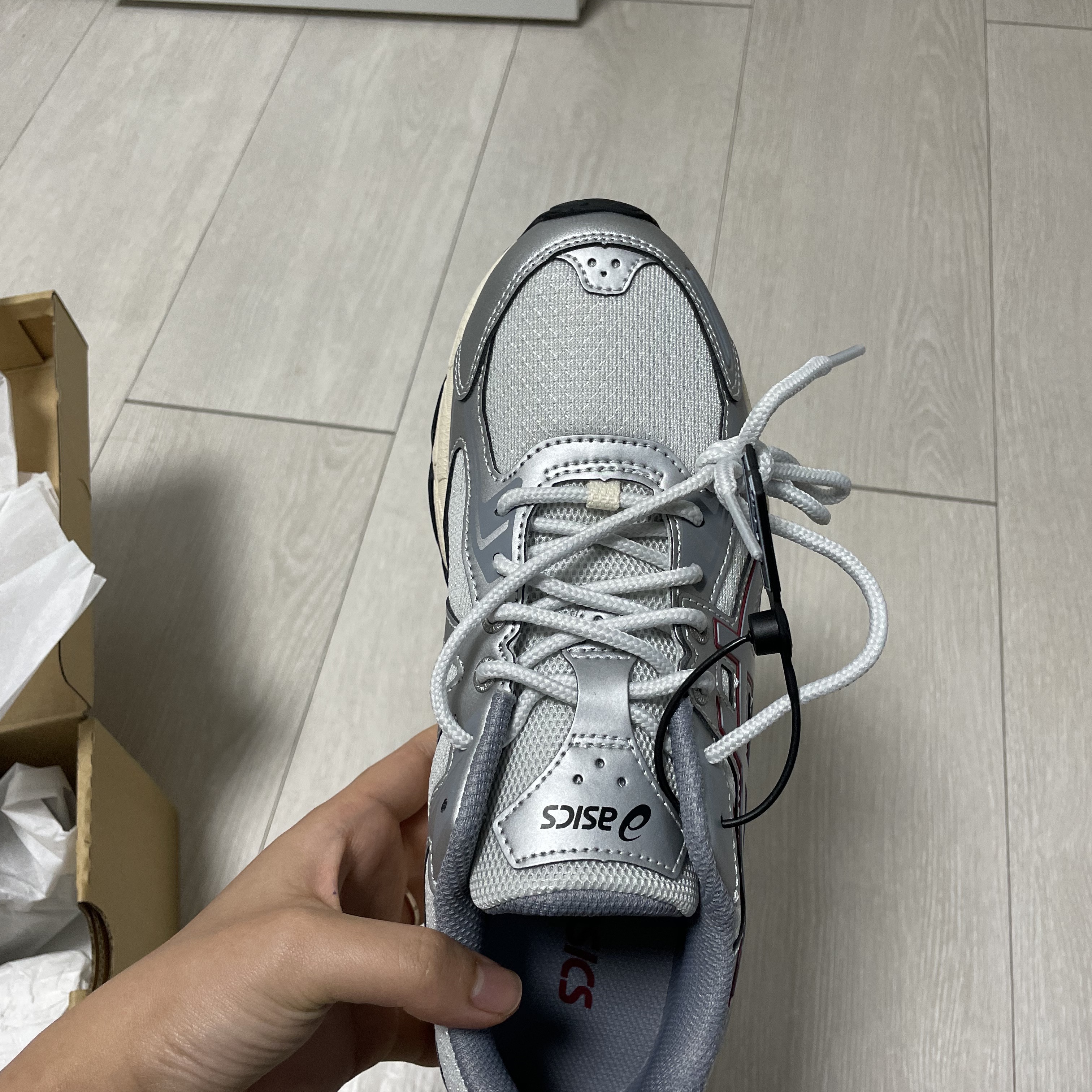(W) Asics Gel-Venture 6 Glacier Grey Sheet Rock 착용 스타일 - 2