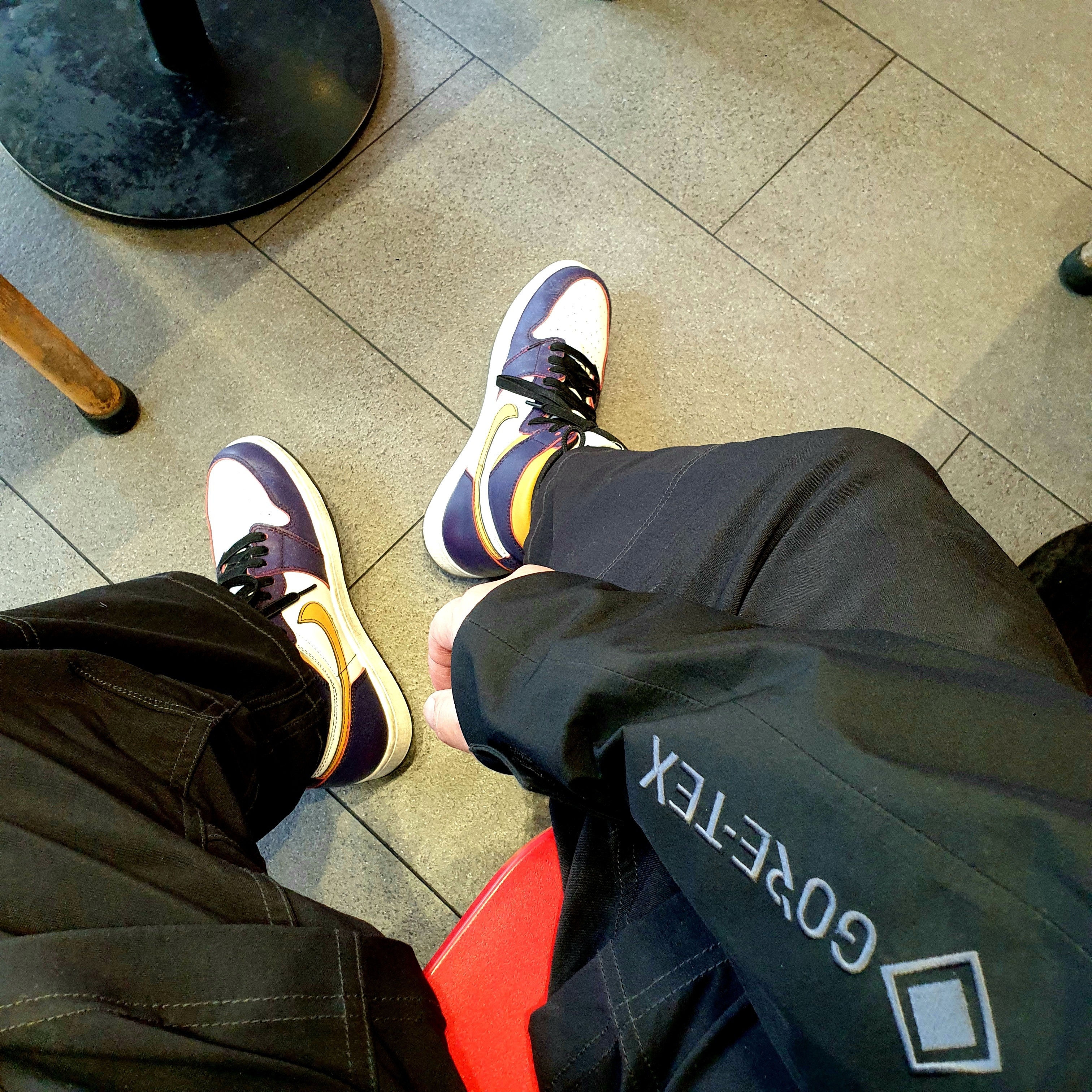 Nike ACG Smith Summit Cargo Pants Black Summit White - Asia, Nike ACG Gore-Tex Misery Ridge Jacket Black - US/EU 착용 스타일 - 1