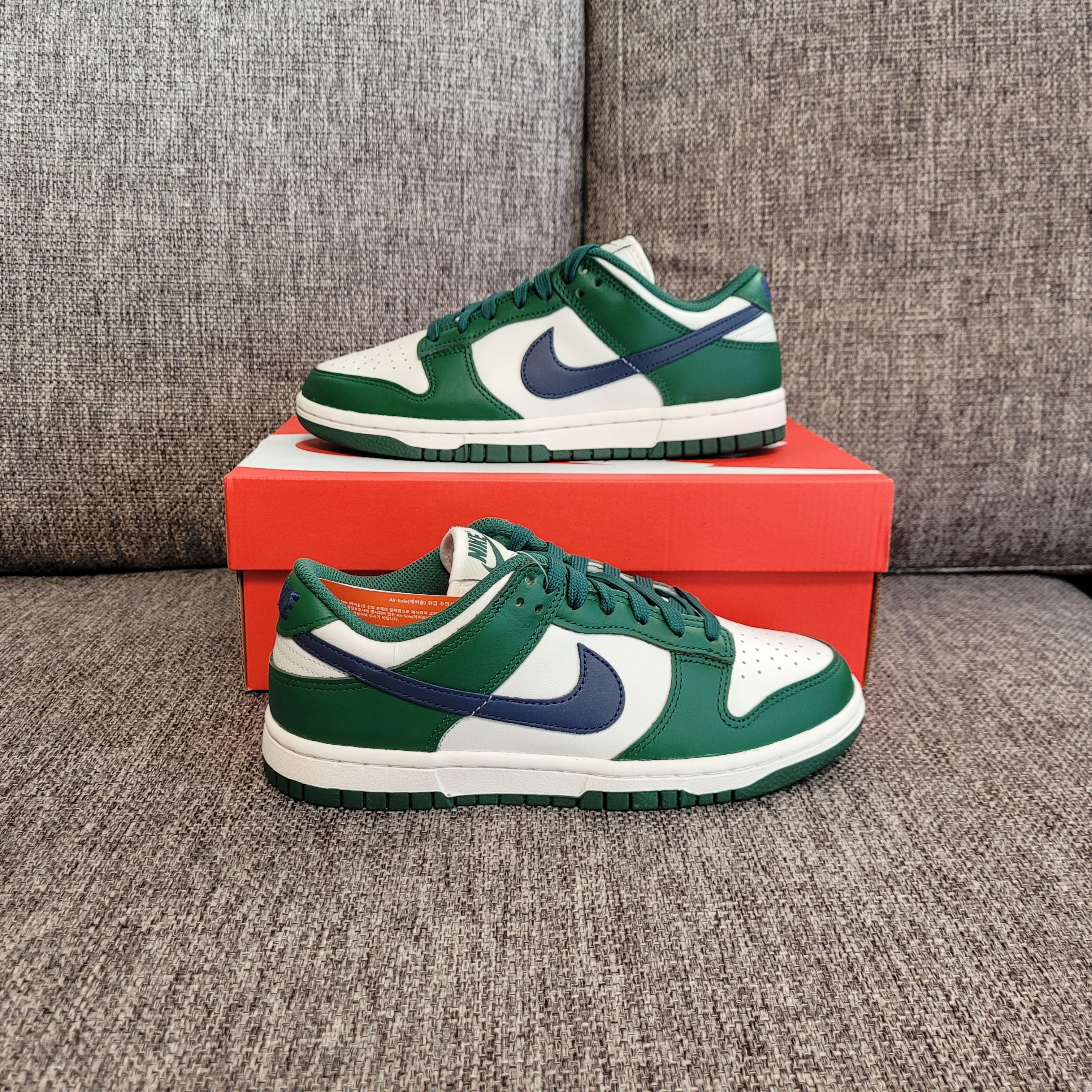 (W) Nike Dunk Low Gorge Green 착용 스타일 - 4