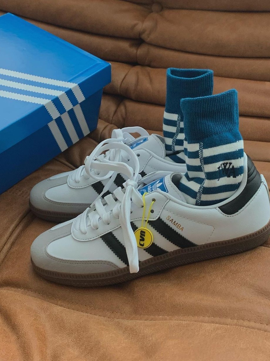 Adidas Samba Vegan White Black 착용 스타일