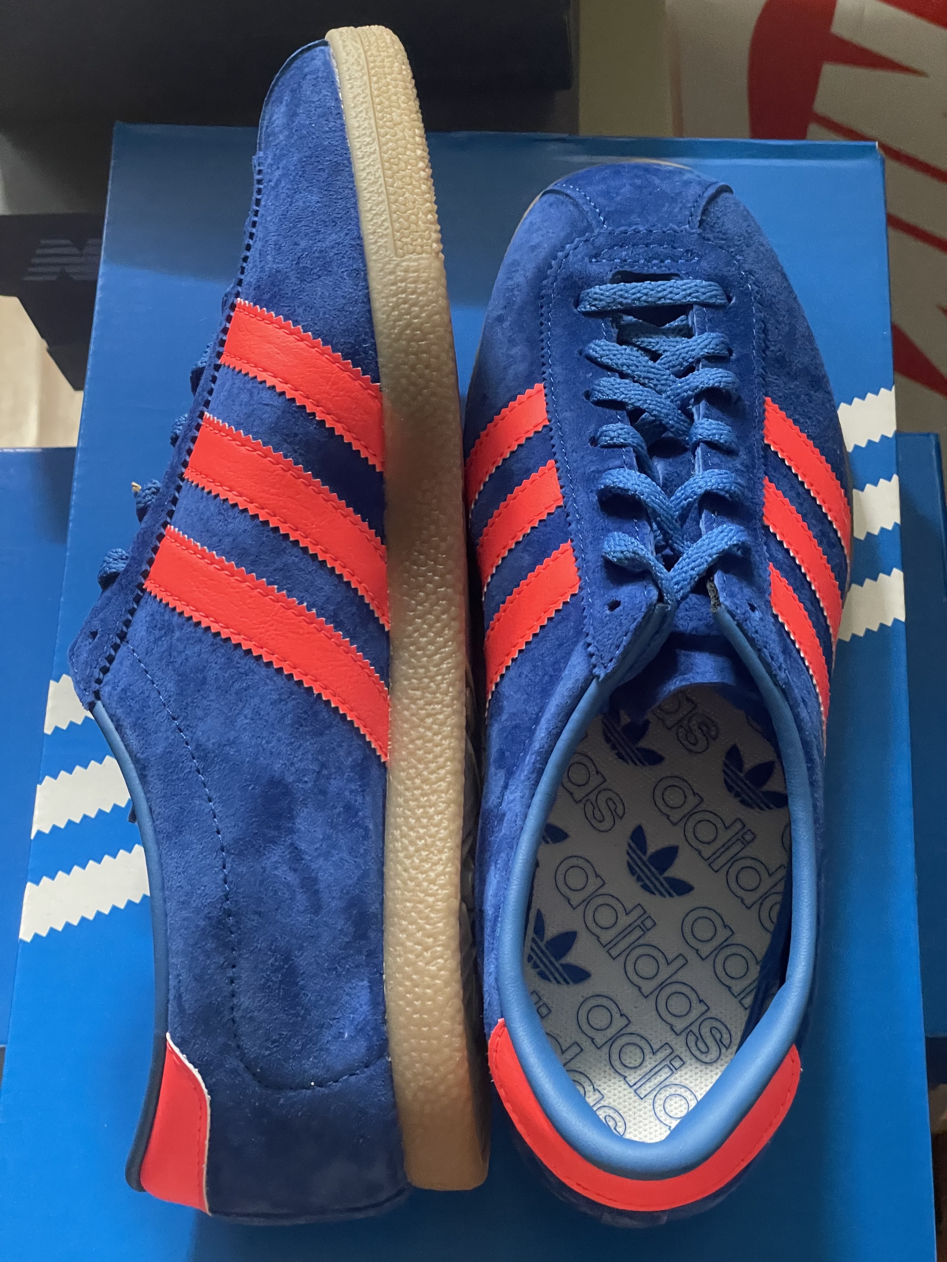 Adidas Dublin Phanton Solar Red 착용 스타일 - 2