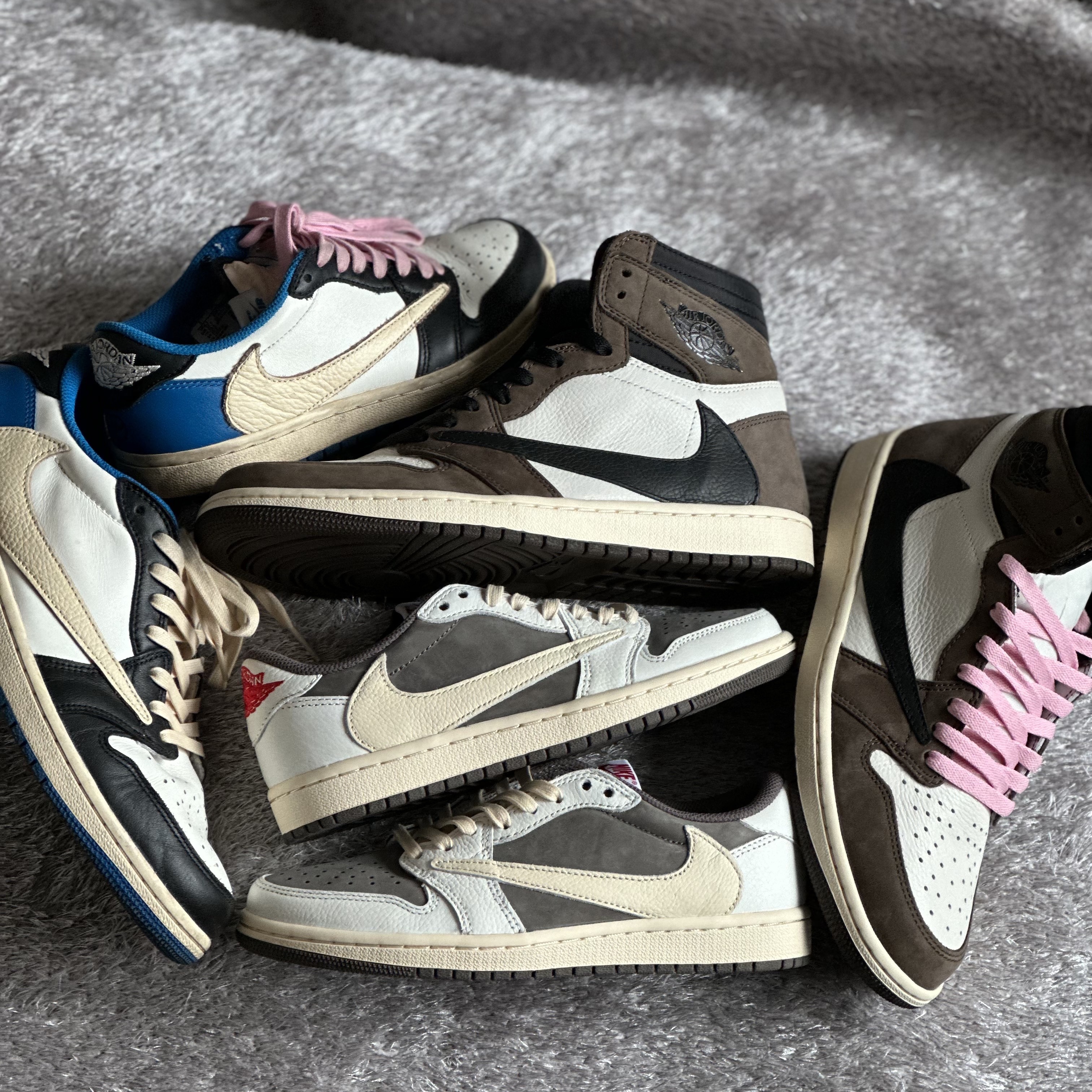 Jordan 1 x Travis Scott Retro Low OG SP Sail and Ridgerock, Jordan 1 x Travis Scott x Fragment Retro Low OG SP Military Blue 착용 스타일
