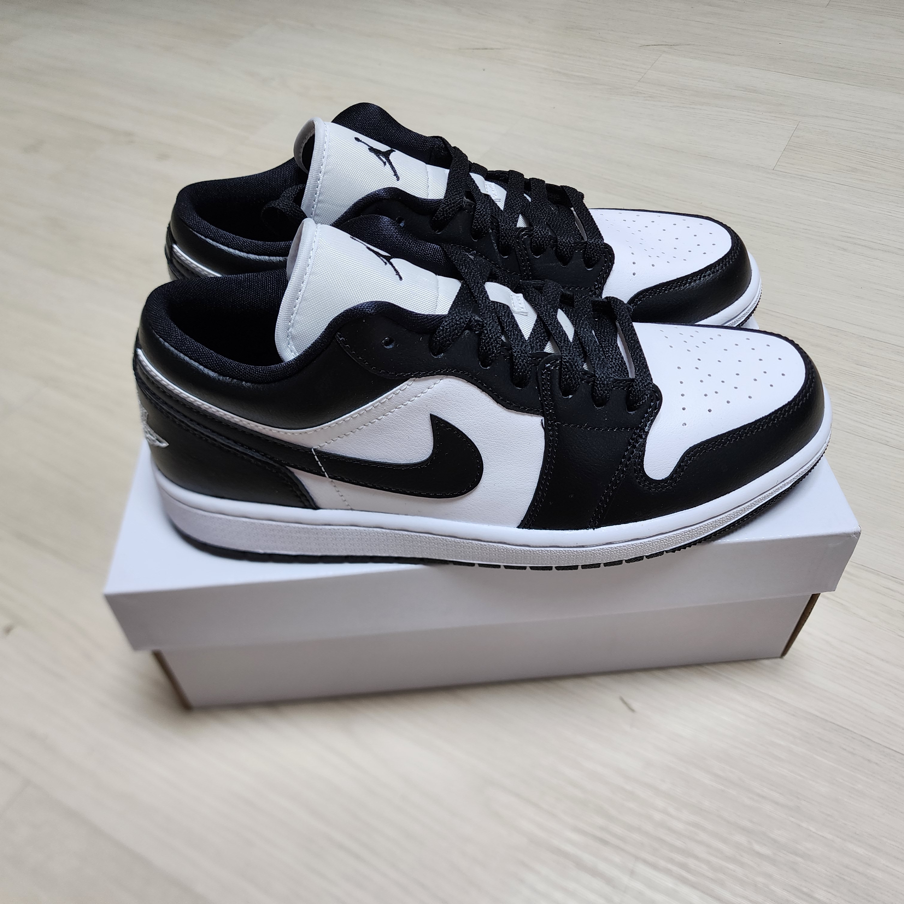 (W) Jordan 1 Low Black and White 착용 스타일 - 3