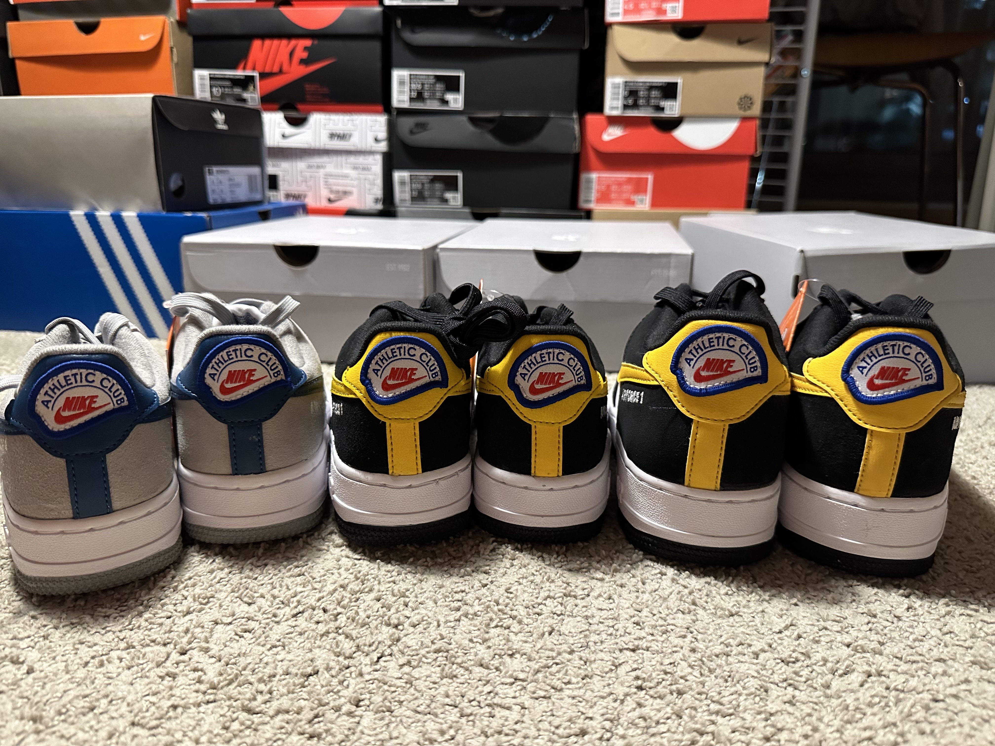 (GS) Nike Air Force 1 LV8 Athletic Club Black Dark Sulfur, (GS) Nike Air Force 1 LV8 Athletic Club Light Smoke Grey Marina 착용 스타일 - 2