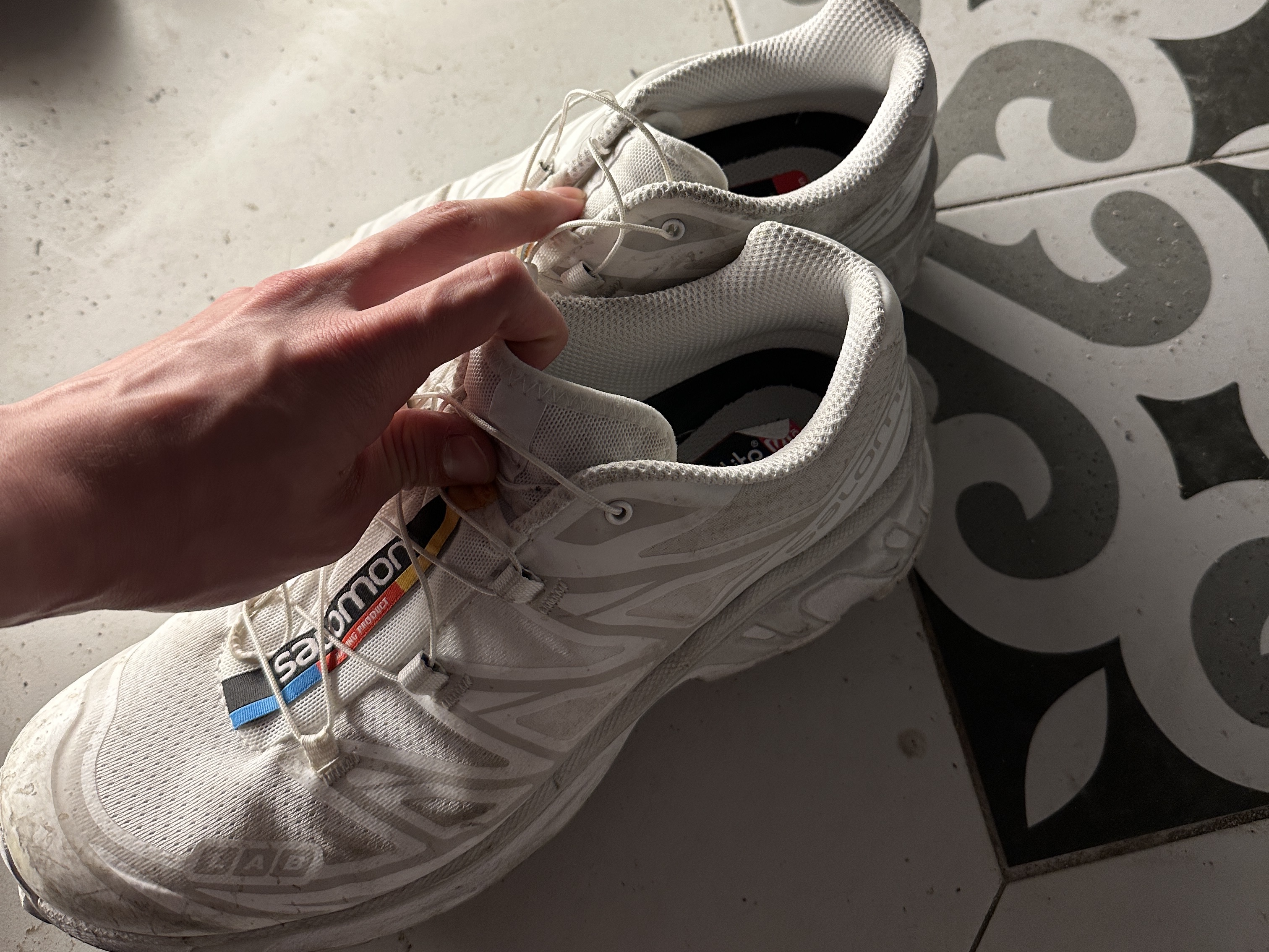 Salomon XT-6 ADV White 착용 스타일 - 1