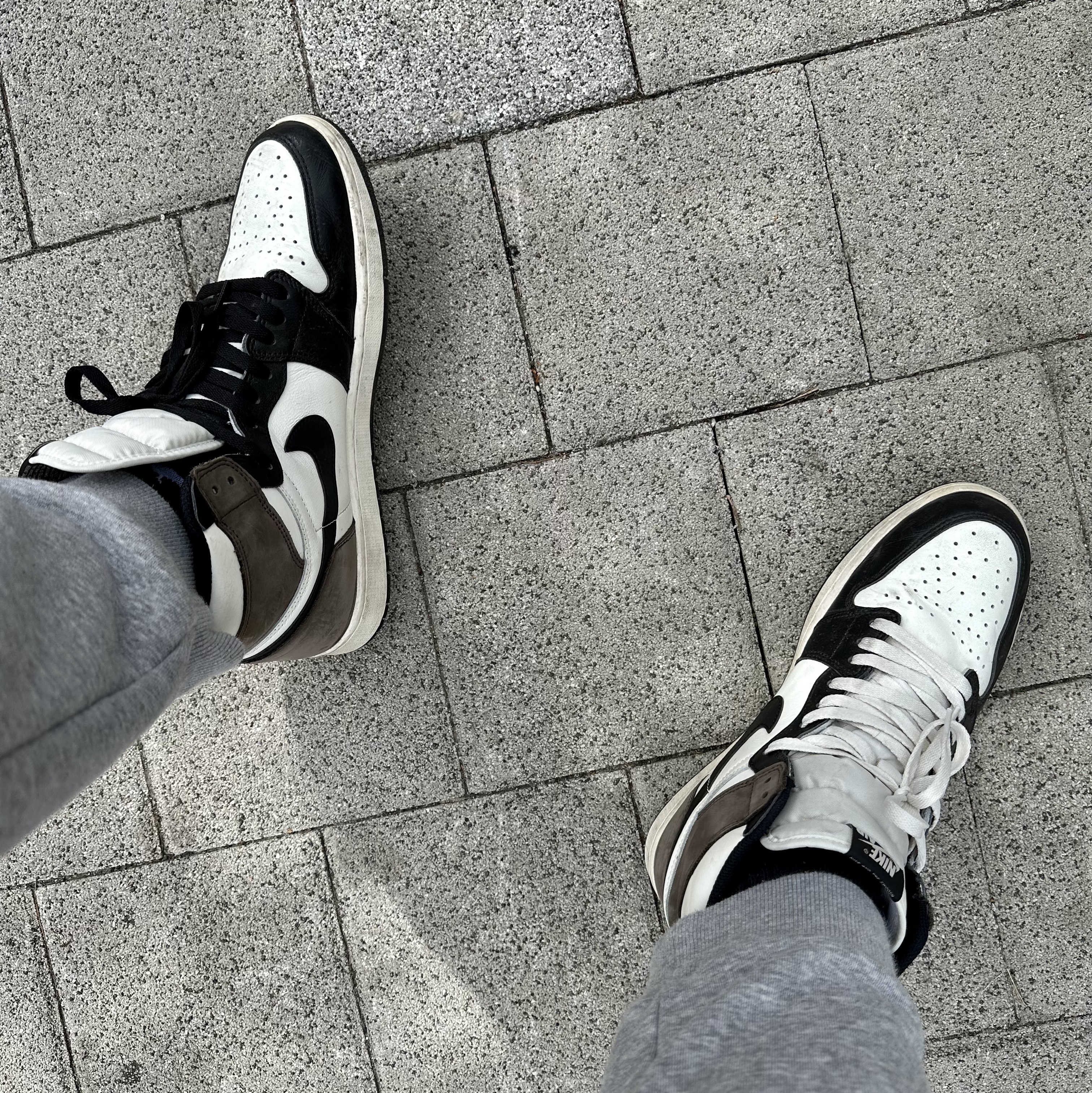 Jordan 1 Retro High OG Black Mocha 착용 스타일 - 2