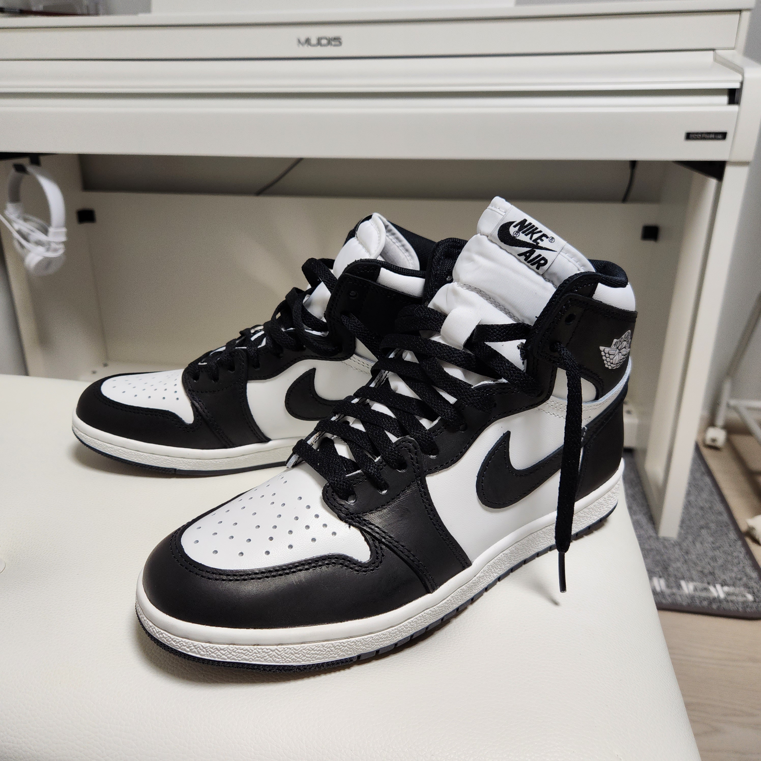 Jordan 1 High 85 Black White 착용 스타일 - 2