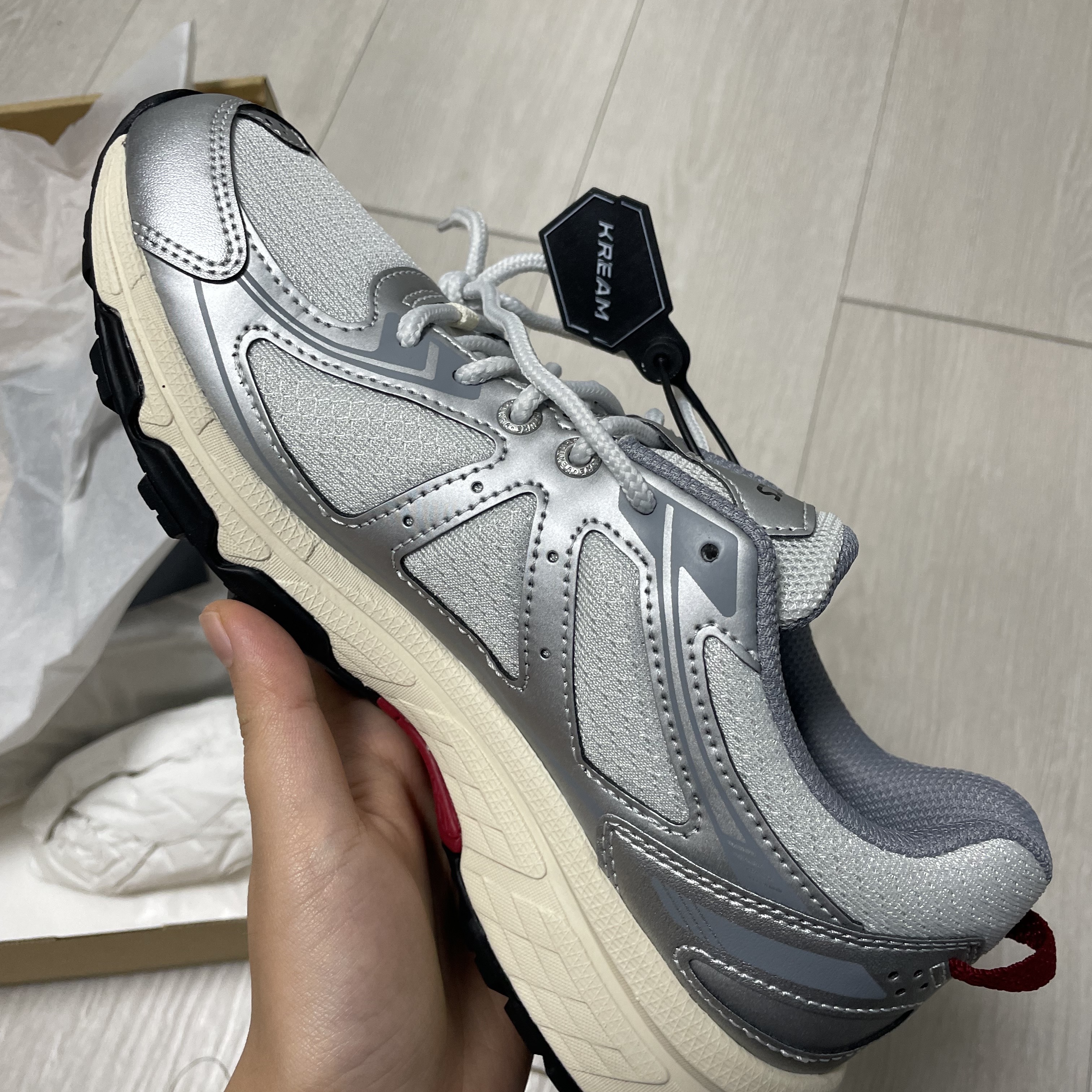 (W) Asics Gel-Venture 6 Glacier Grey Sheet Rock 착용 스타일 - 1