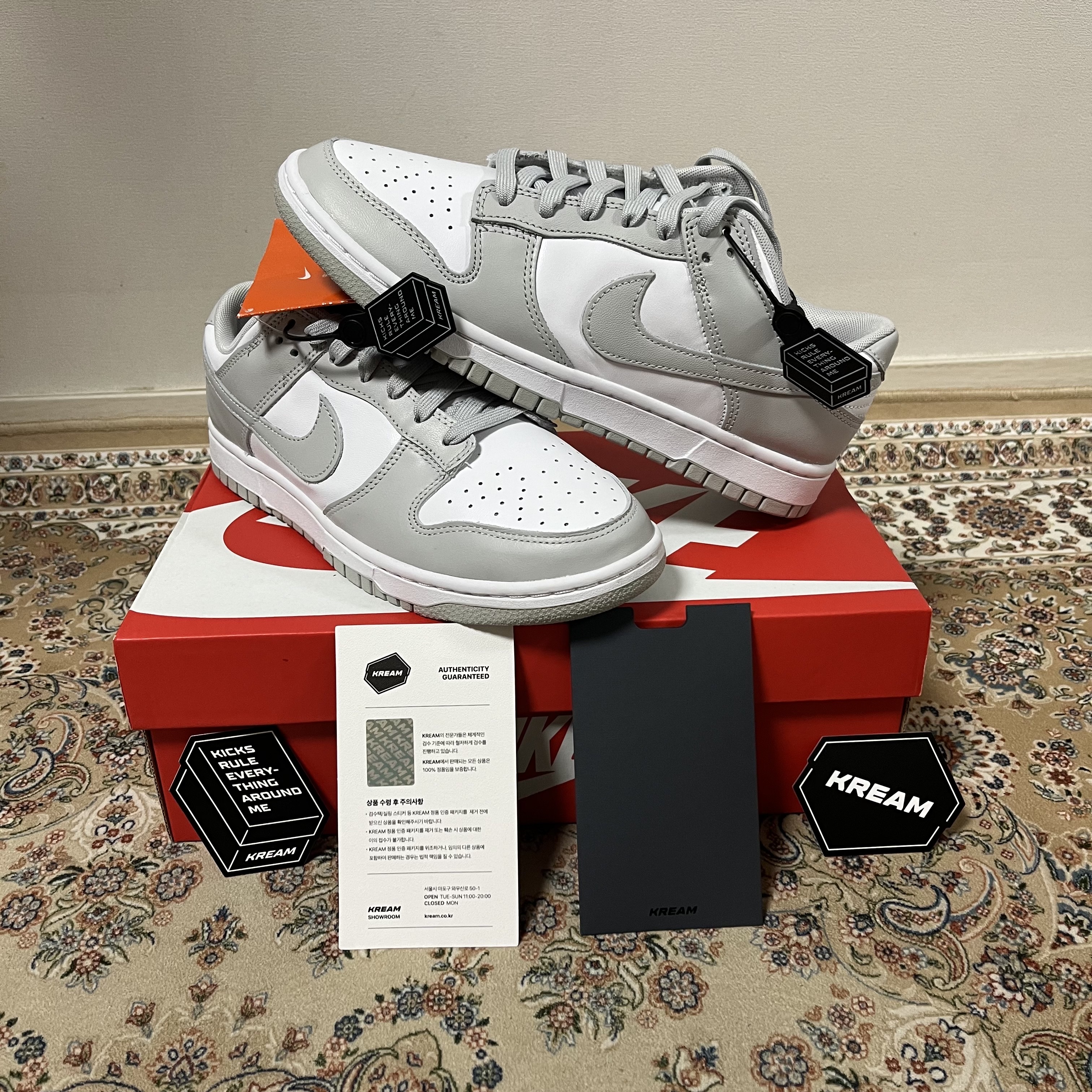Nike Dunk Low Retro Grey Fog 착용 스타일