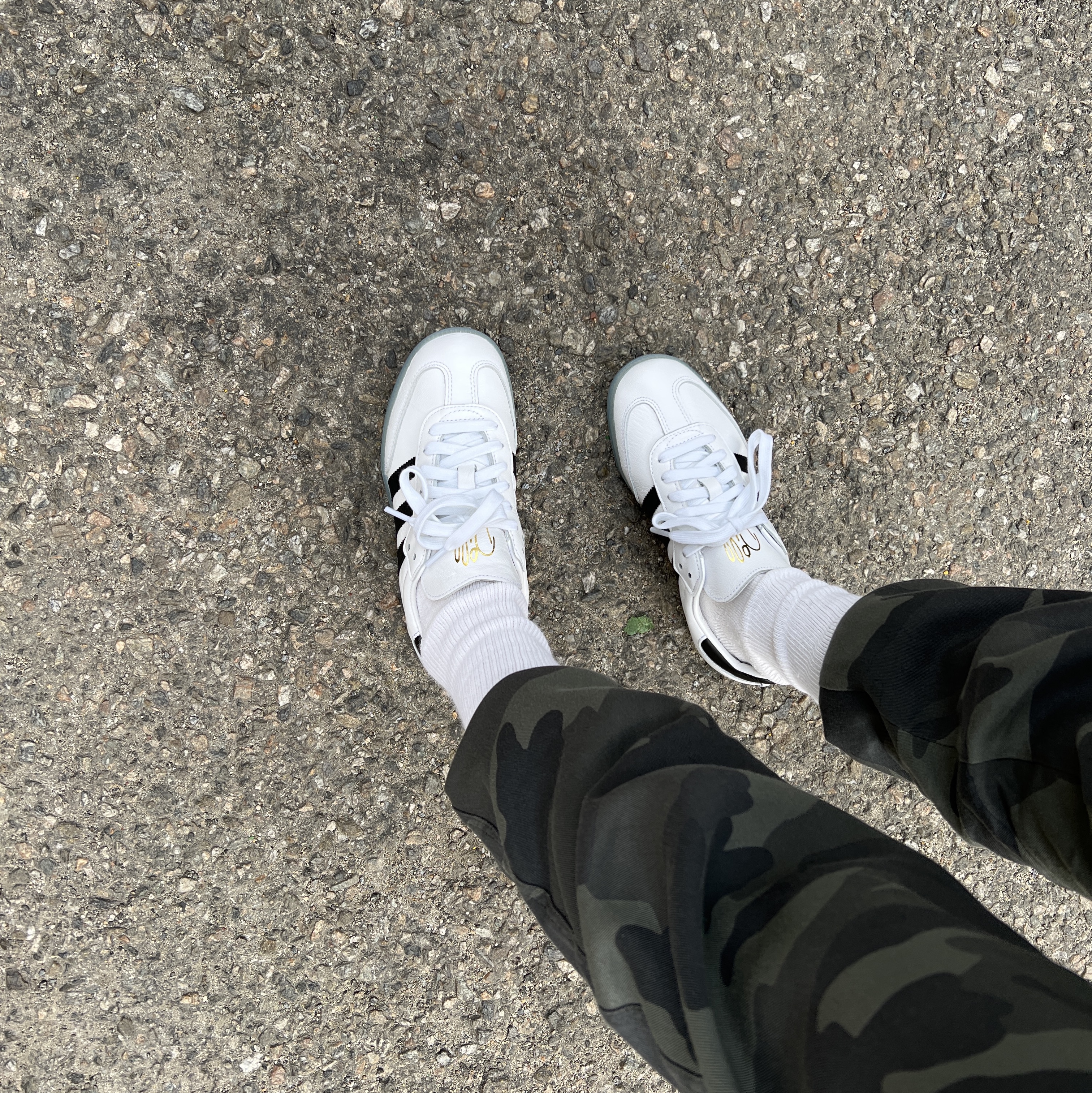 Adidas x Dill Samba White Black 착용 스타일