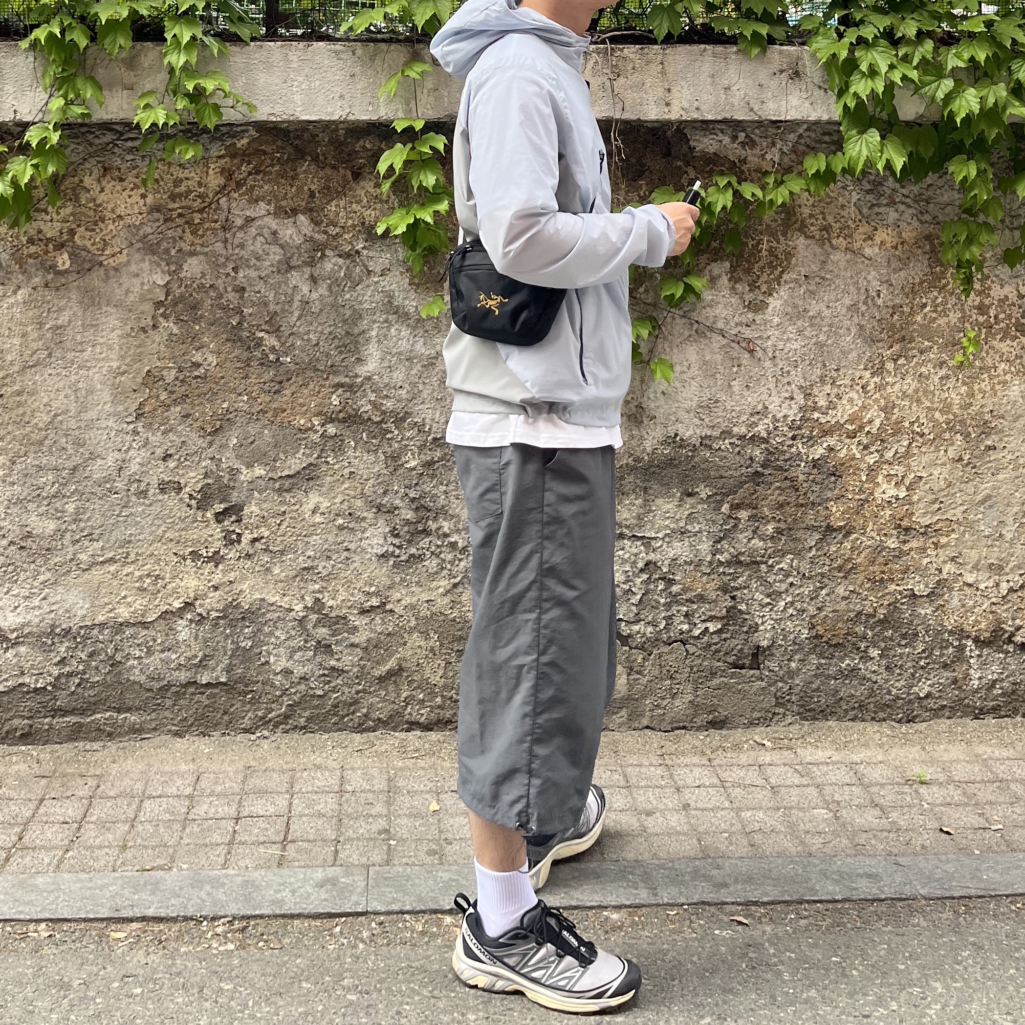 Sansan Gear Air Dash Jacket Sky Blue - 23SS, Salomon XT-6 Expanse Alloy Quiet Shade 착용 스타일 - 2