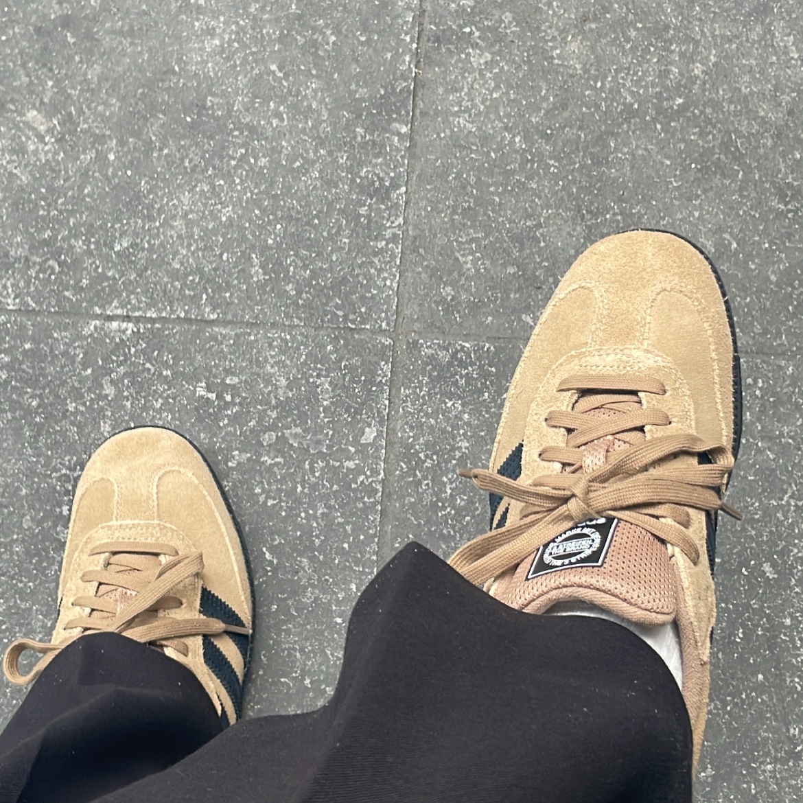 Adidas Samba ADV Cardboard 착용 스타일