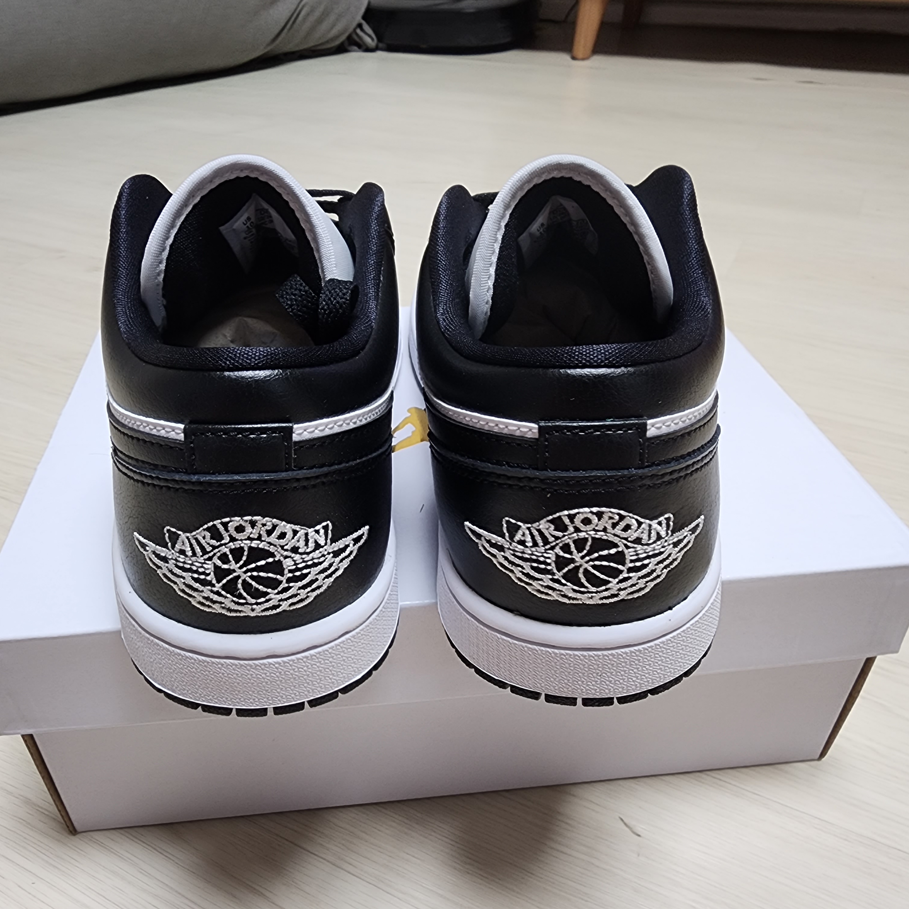 (W) Jordan 1 Low Black and White 착용 스타일 - 4