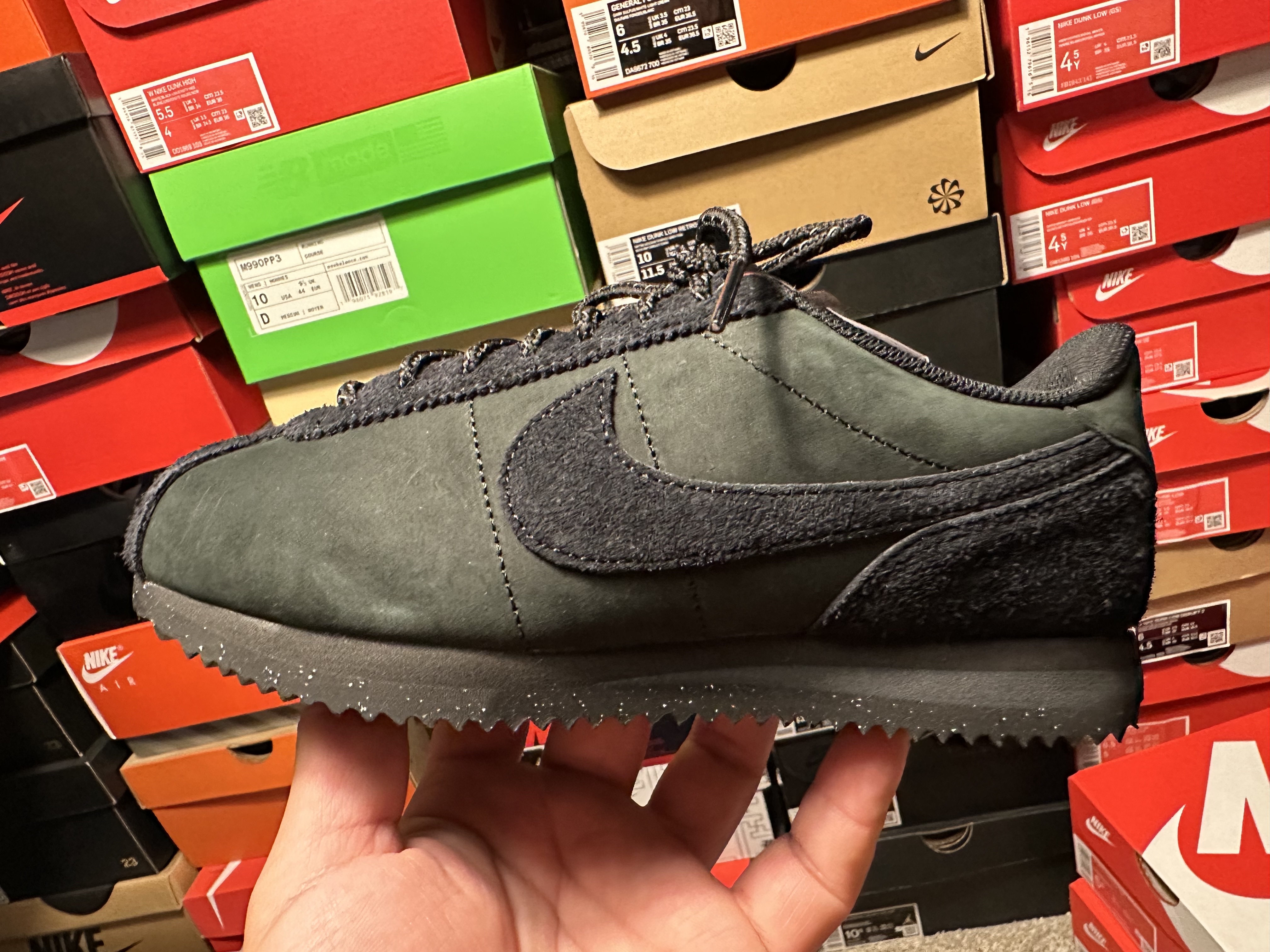 (W) Nike Cortez PRM Black 착용 스타일 - 5